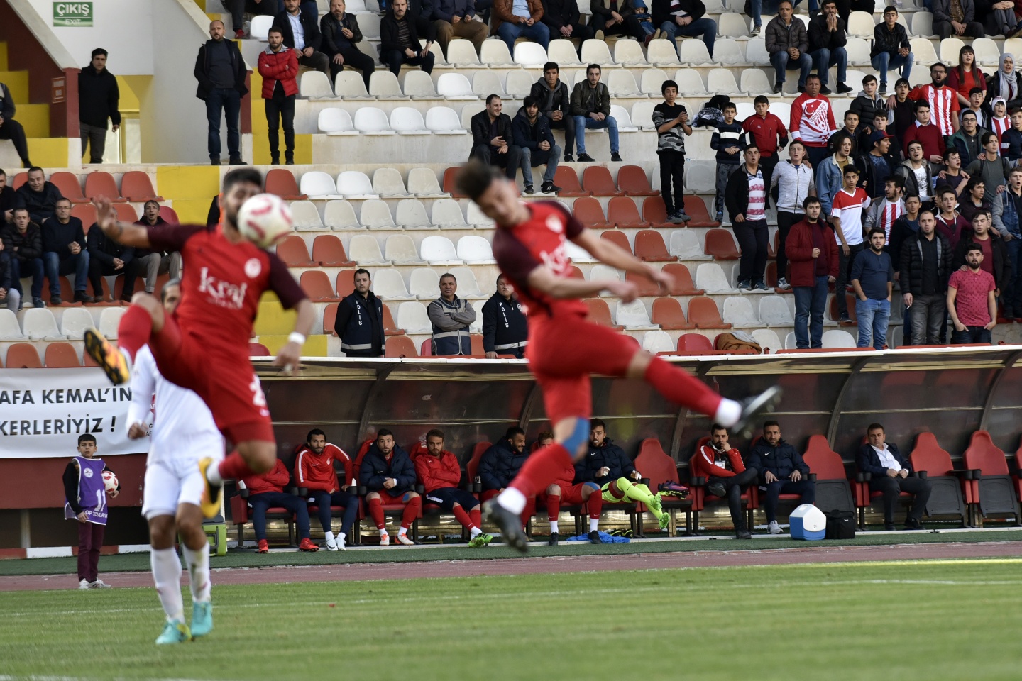 Gümüş 3 puanı 3 golle aldı: 3-2 13