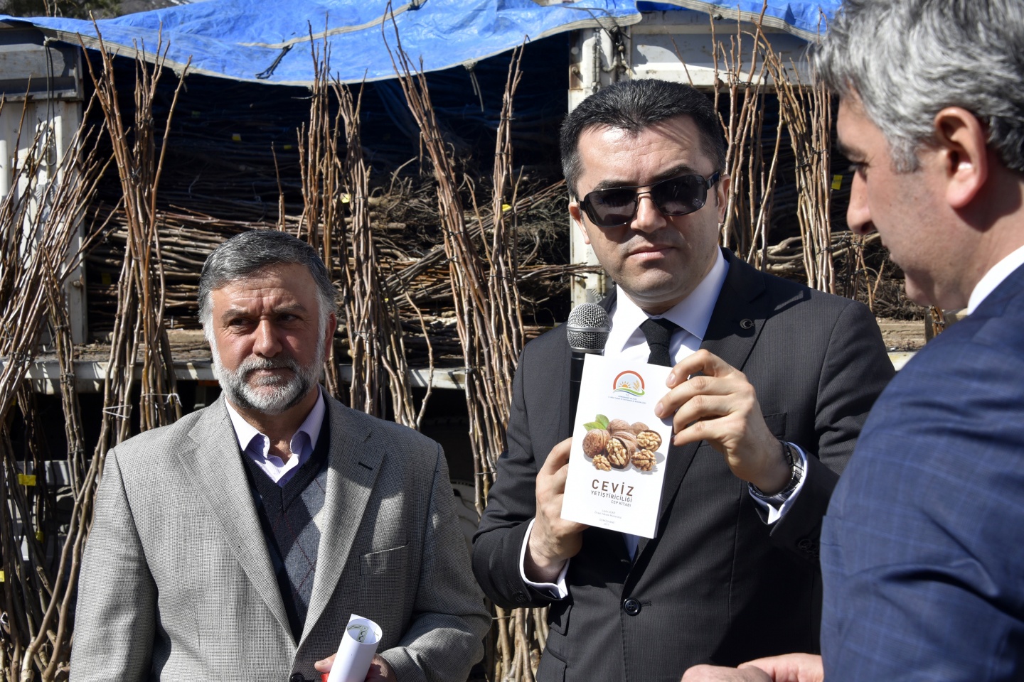 Gümüşhane’de 50 bin ceviz fidanının dağıtımına başlandı 30