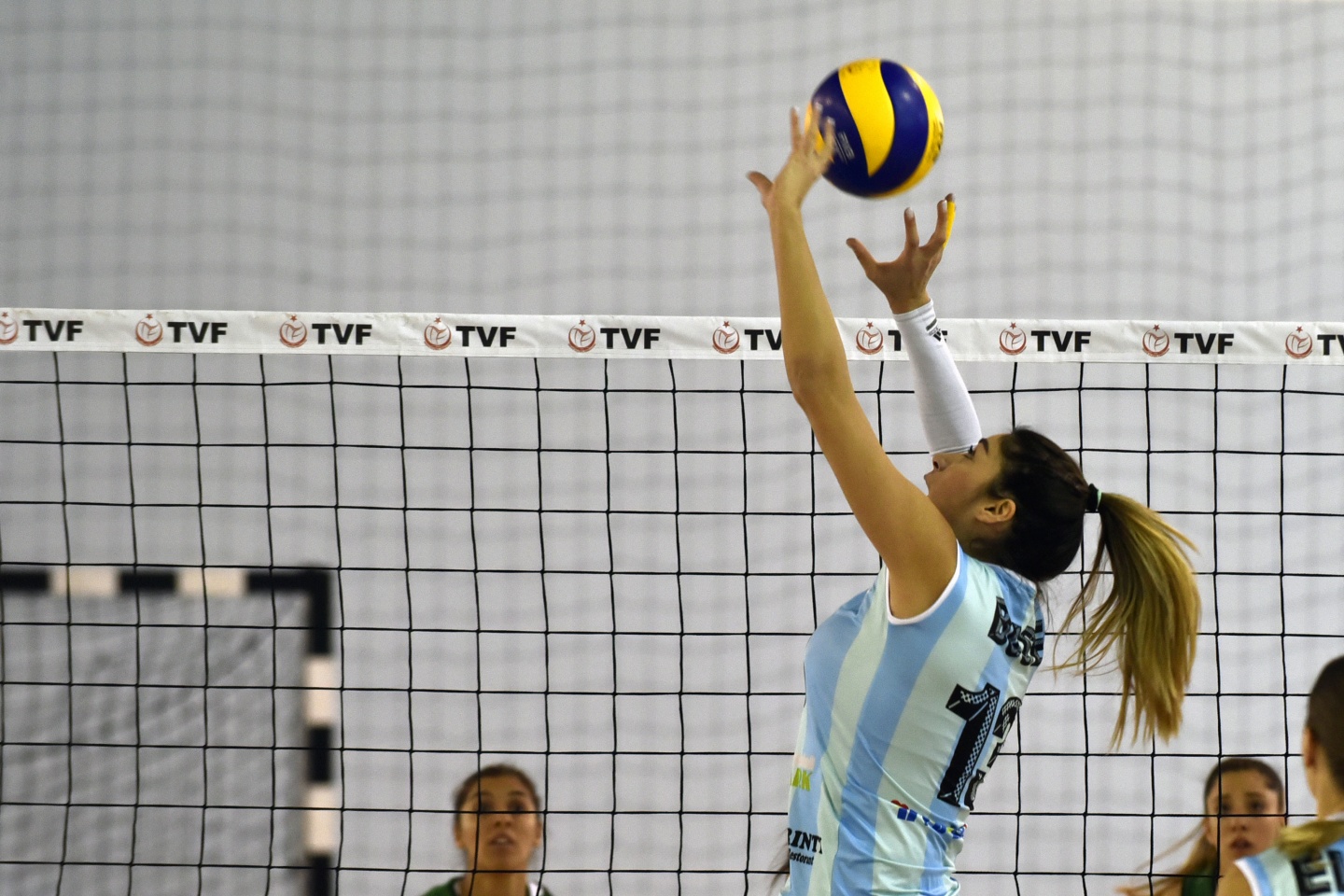 Gümüş Kızlar seriye devam dedi: 3-0 12