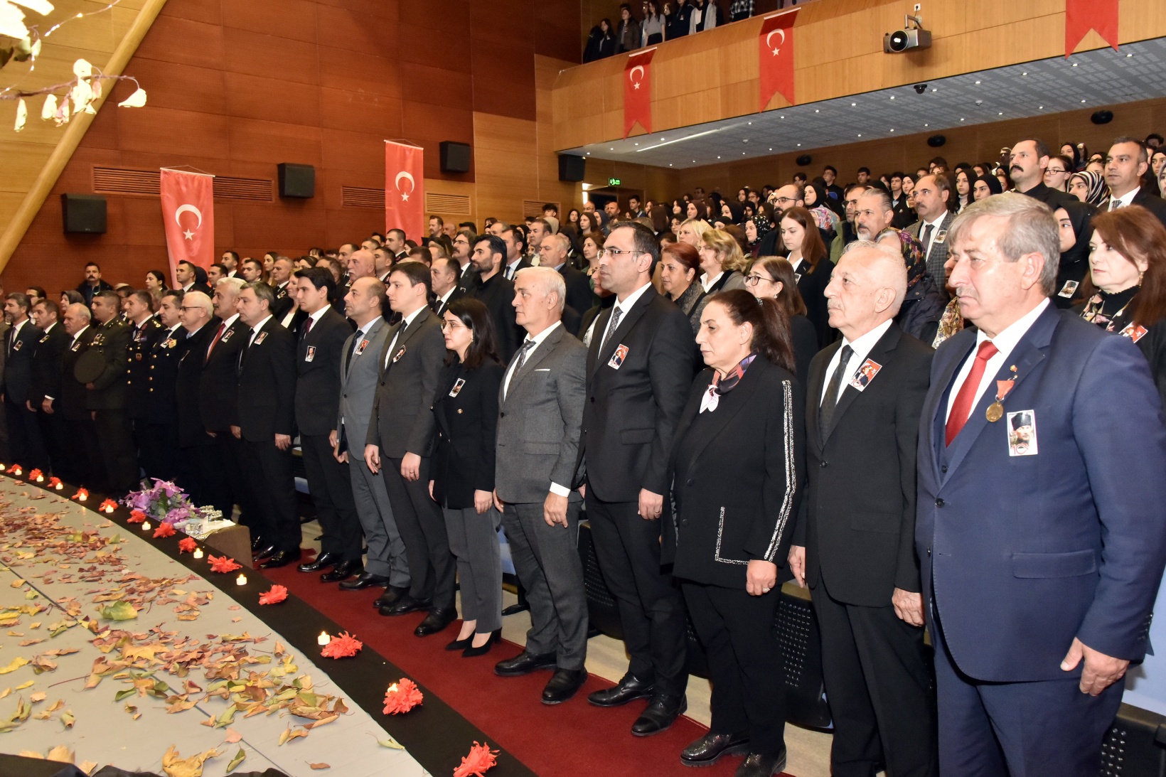 Gazi Mustafa Kemal Atatürk vefatının 85.yılında Gümüşhane’de anıldı 80