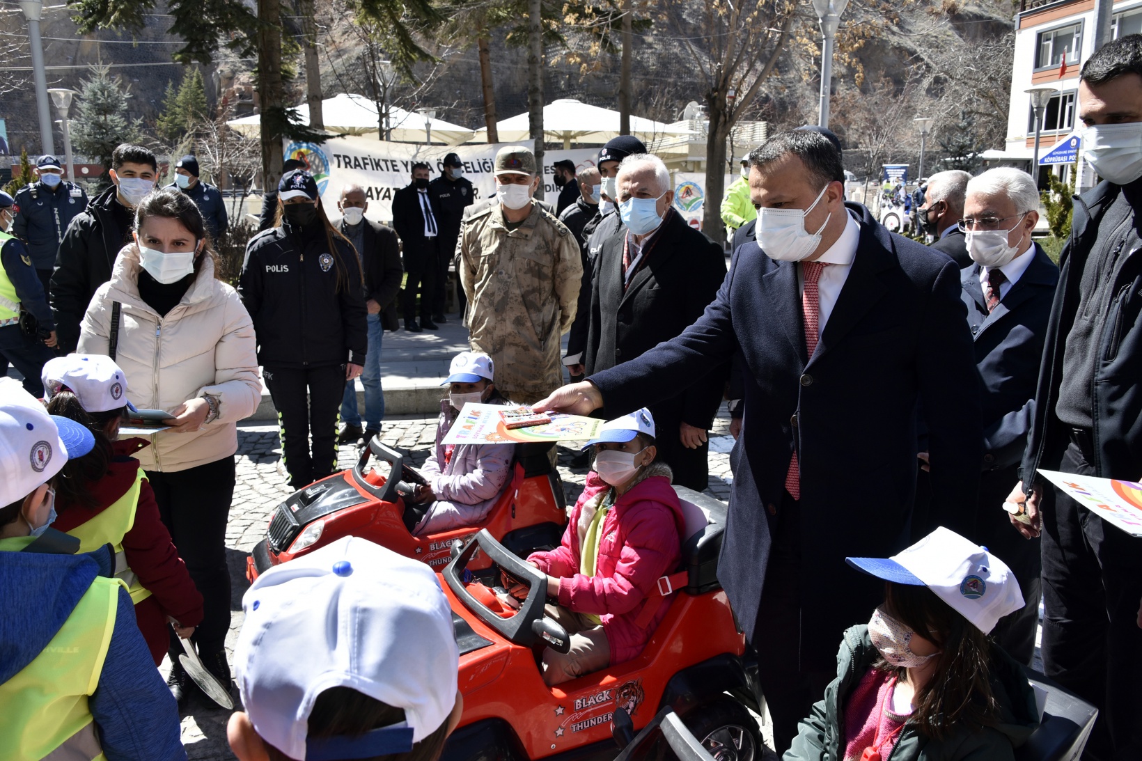 Gümüşhane’de kırmızı çizgiler çekildi 8