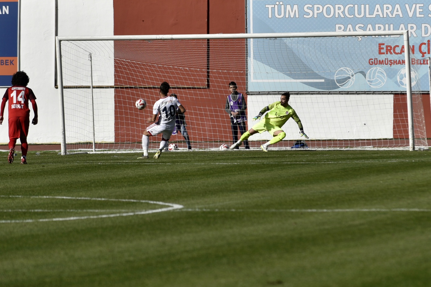 Gümüş 3 puanı 3 golle aldı: 3-2 20