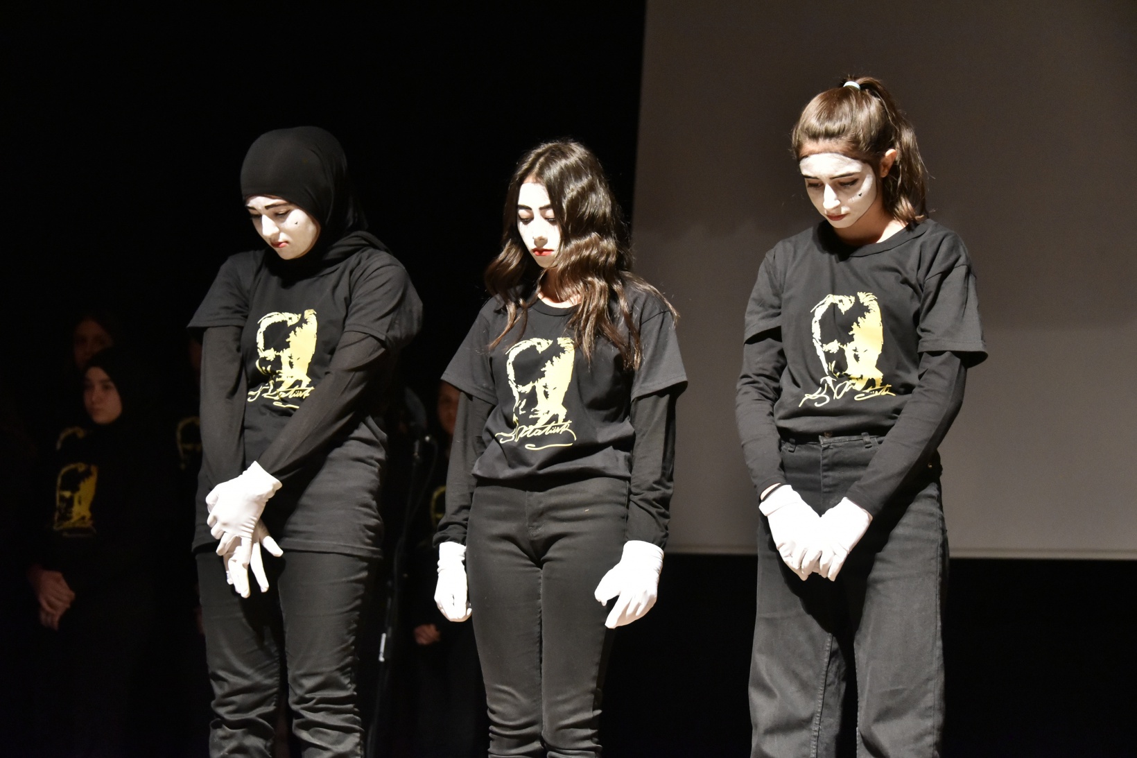 Gazi Mustafa Kemal Atatürk vefatının 85.yılında Gümüşhane’de anıldı 31