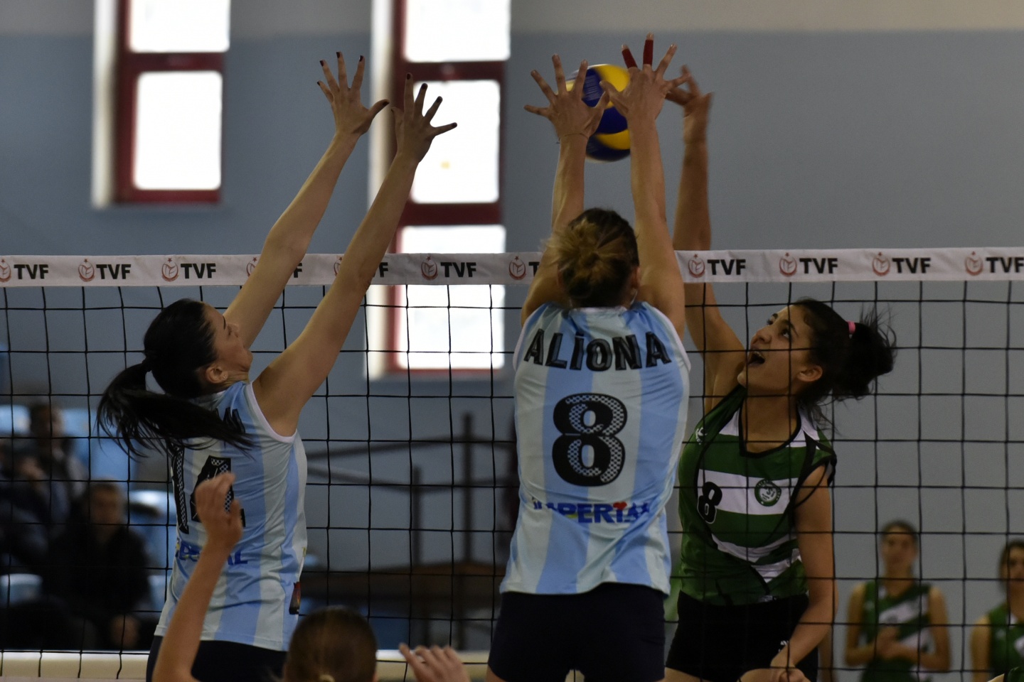 Gümüş Kızlar seriye devam dedi: 3-0 8