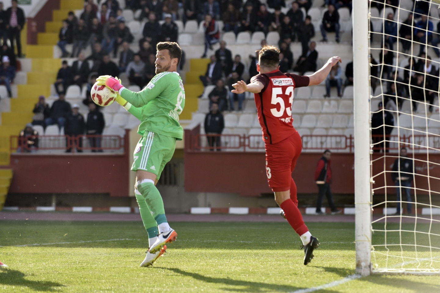 Gümüş 3 puanı 3 golle aldı: 3-2 51