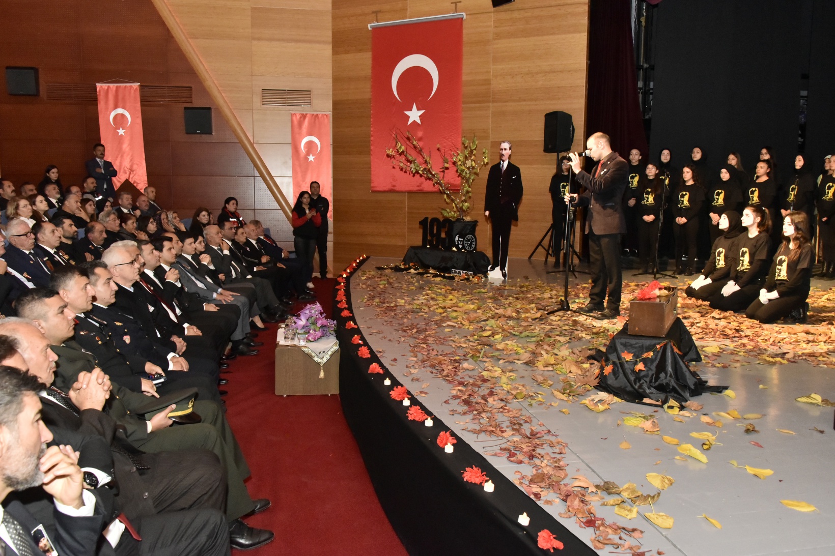 Gazi Mustafa Kemal Atatürk vefatının 85.yılında Gümüşhane’de anıldı 26