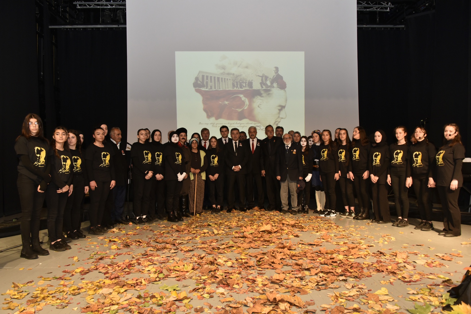 Gazi Mustafa Kemal Atatürk vefatının 85.yılında Gümüşhane’de anıldı 38