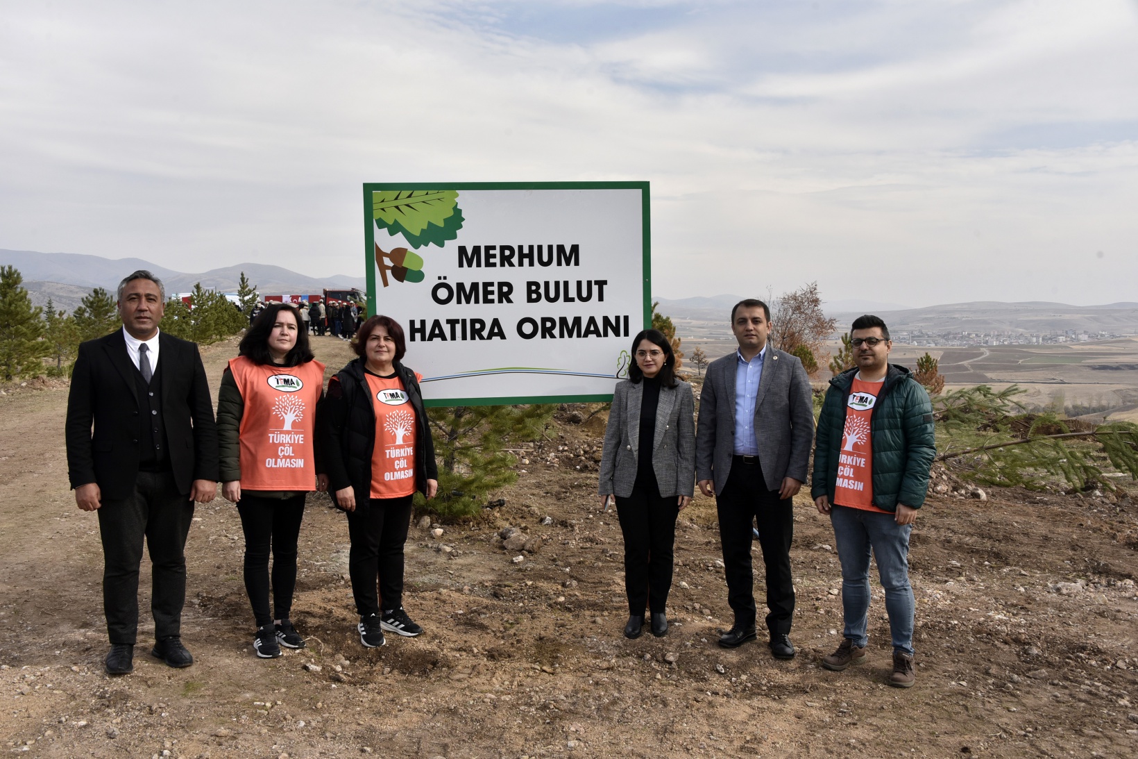 Ömer Dede için 2 bin 23 fidan toprakla buluştu 9