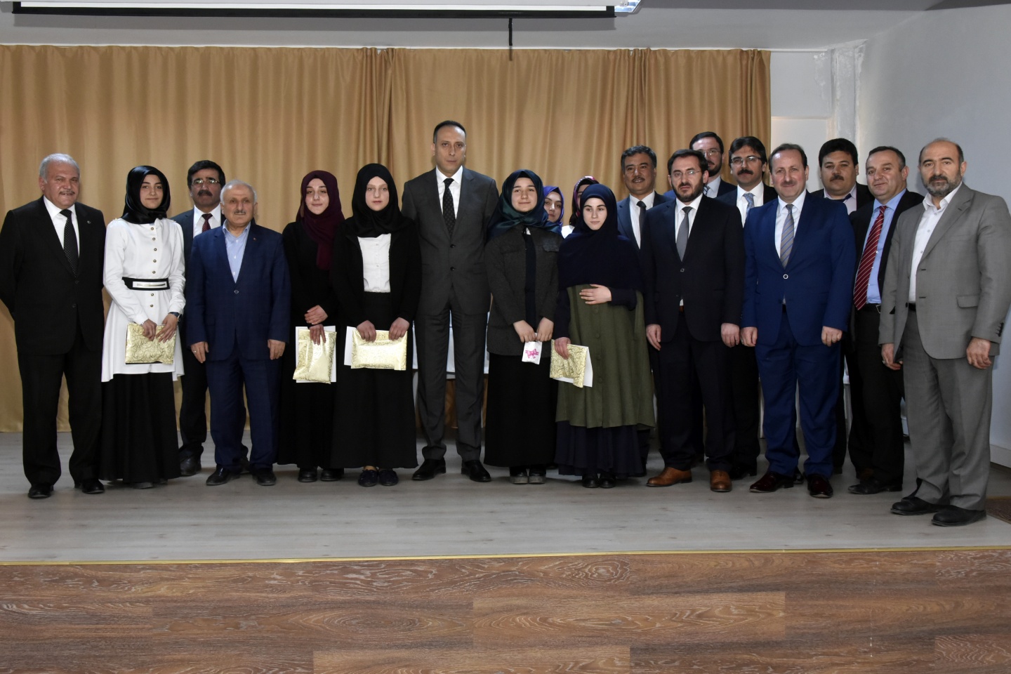 Gümüşhane’de Genç Nida Kur’an okuma yarışması düzenlendi 21