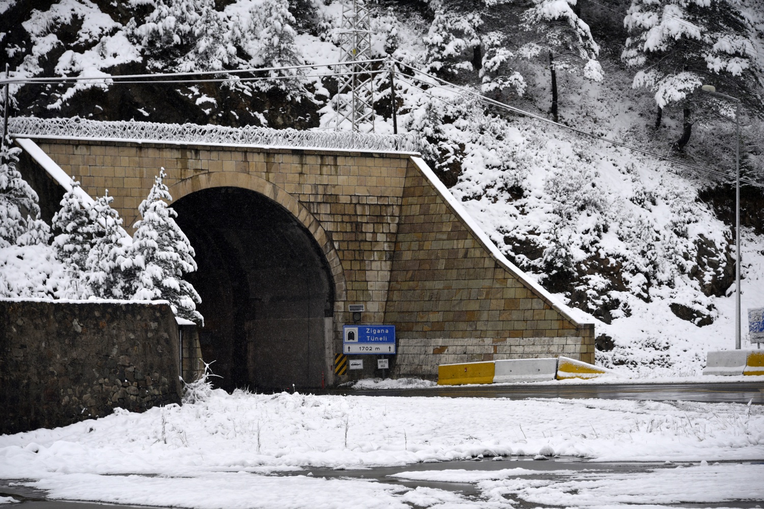 Zigana Dağı 26 Ekim'de beyaz gelinliğini giydi 11