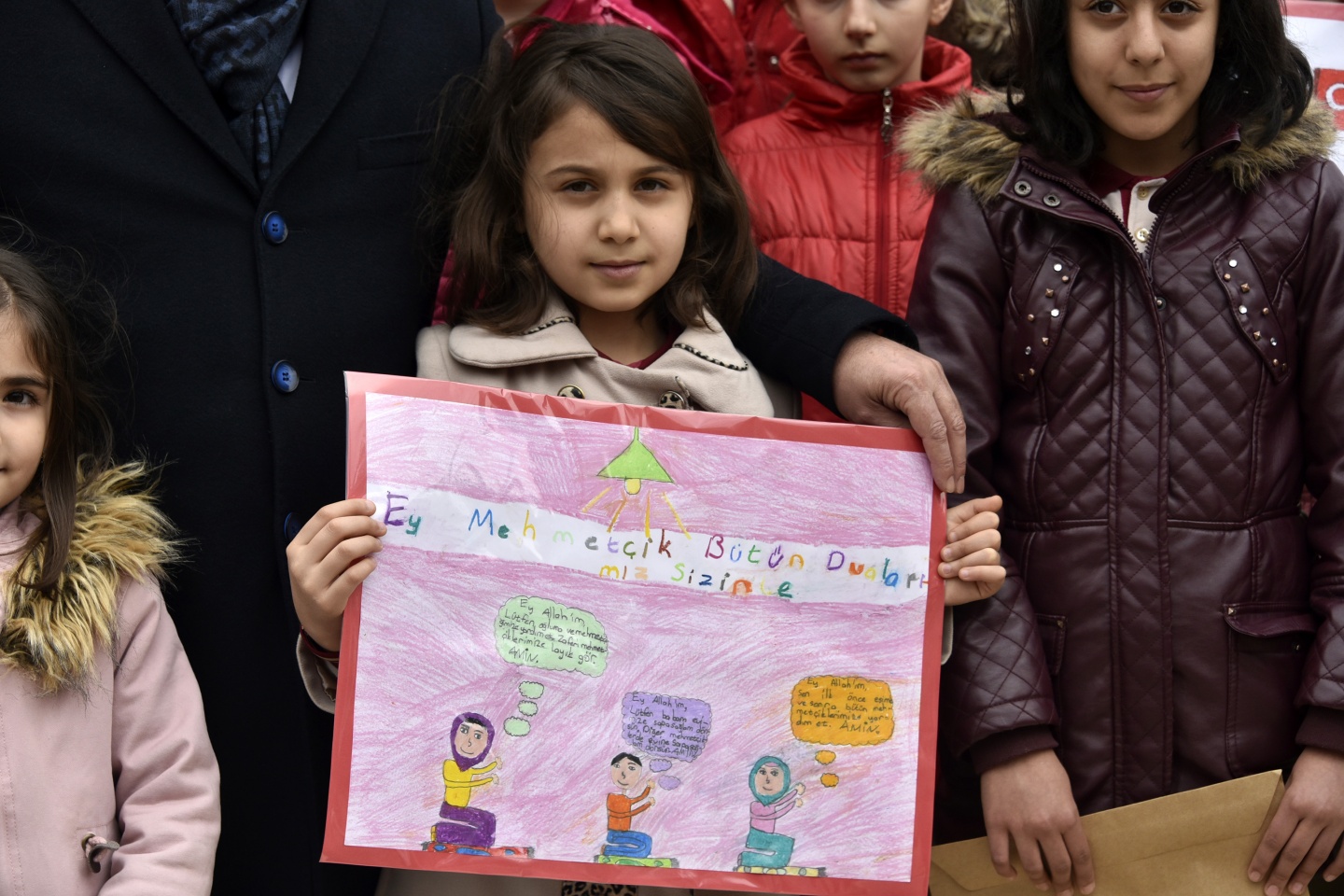 Asker ve polis abilerine mektup yazdılar, resim yaptılar 2