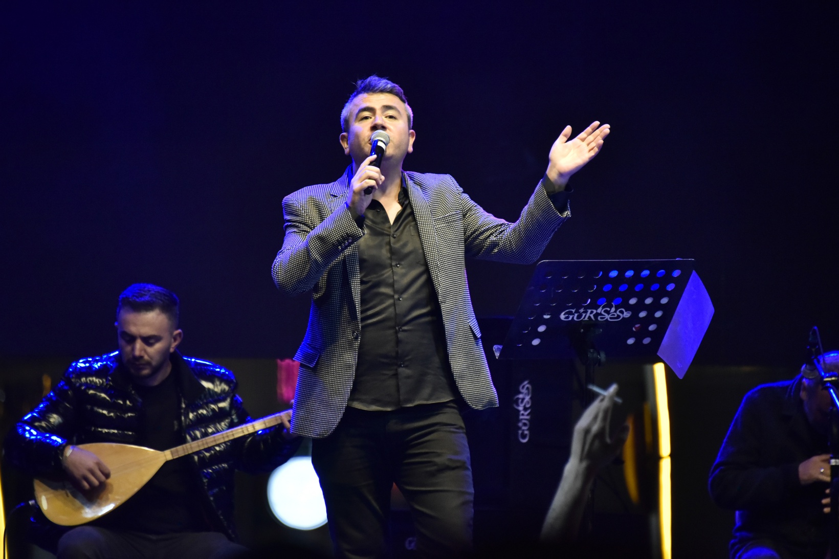 Festivalde ilk gün konserleri tamamlandı 8