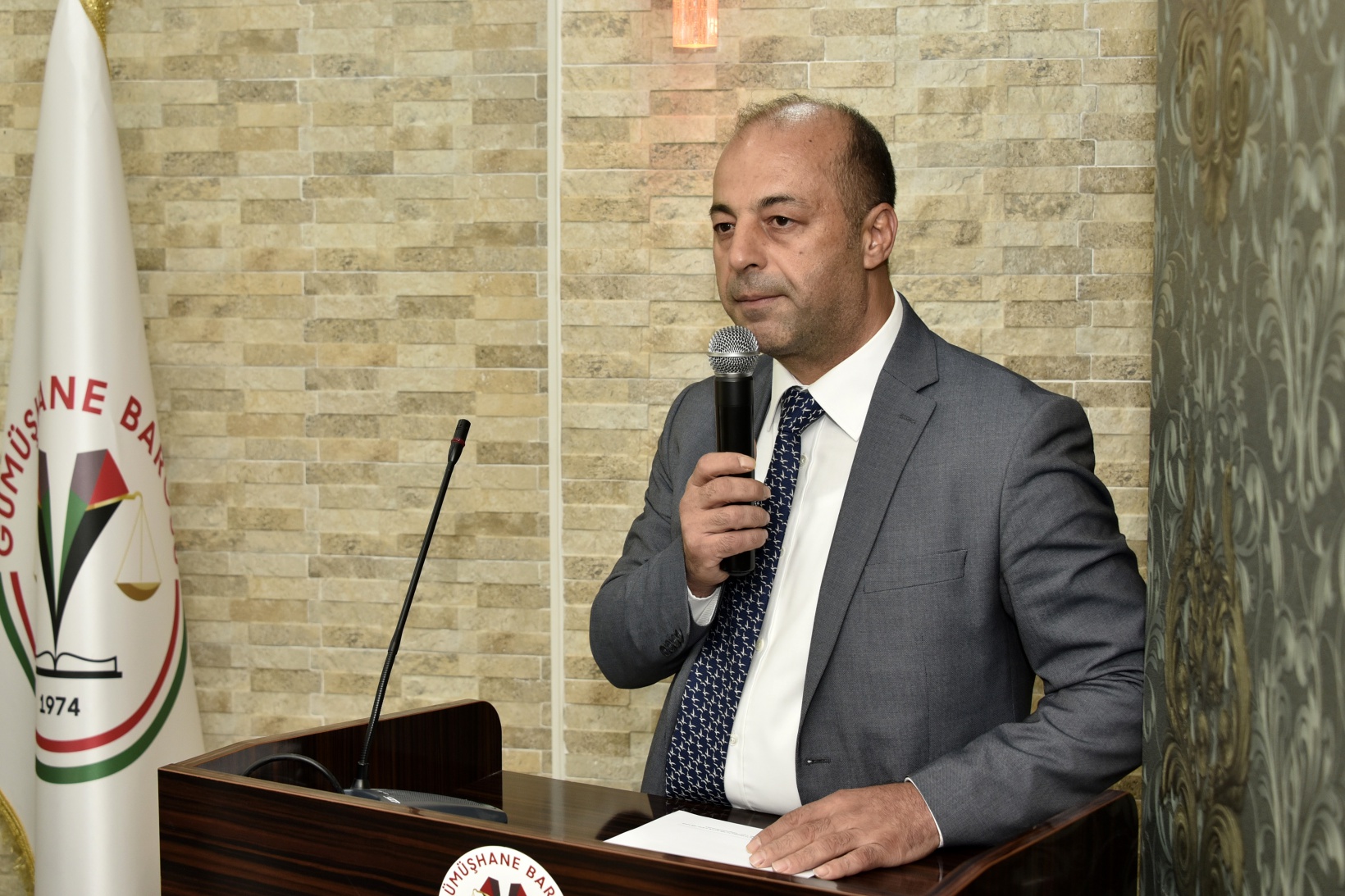 Baro Başkanı Metin Aslan güven tazeledi 4