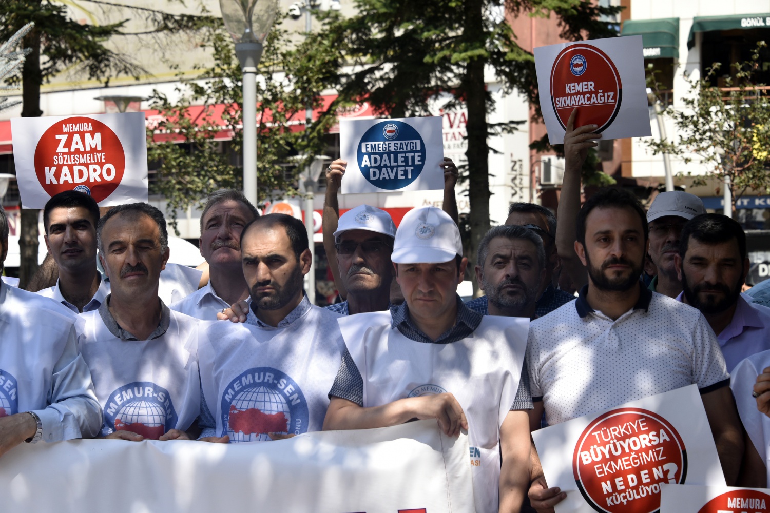 Gümüşhane Memur-Sen’den ‘Emeğe saygı, adalete davet’ açıklaması 17