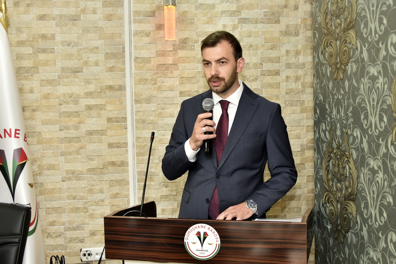 Baro Başkanı Metin Aslan güven tazeledi 13