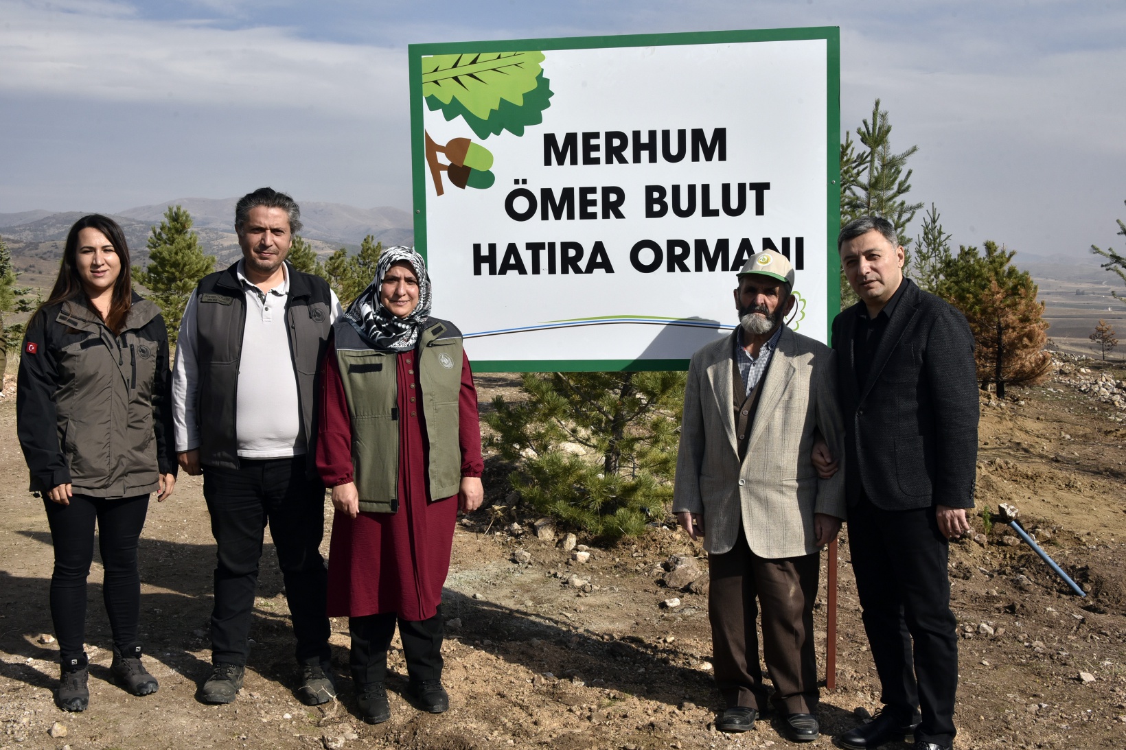 Ömer Dede için 2 bin 23 fidan toprakla buluştu 8