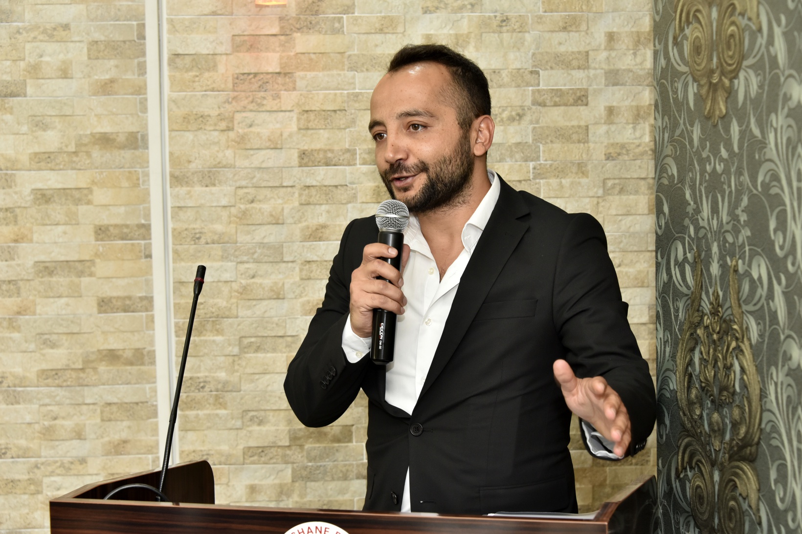 Baro Başkanı Metin Aslan güven tazeledi 24