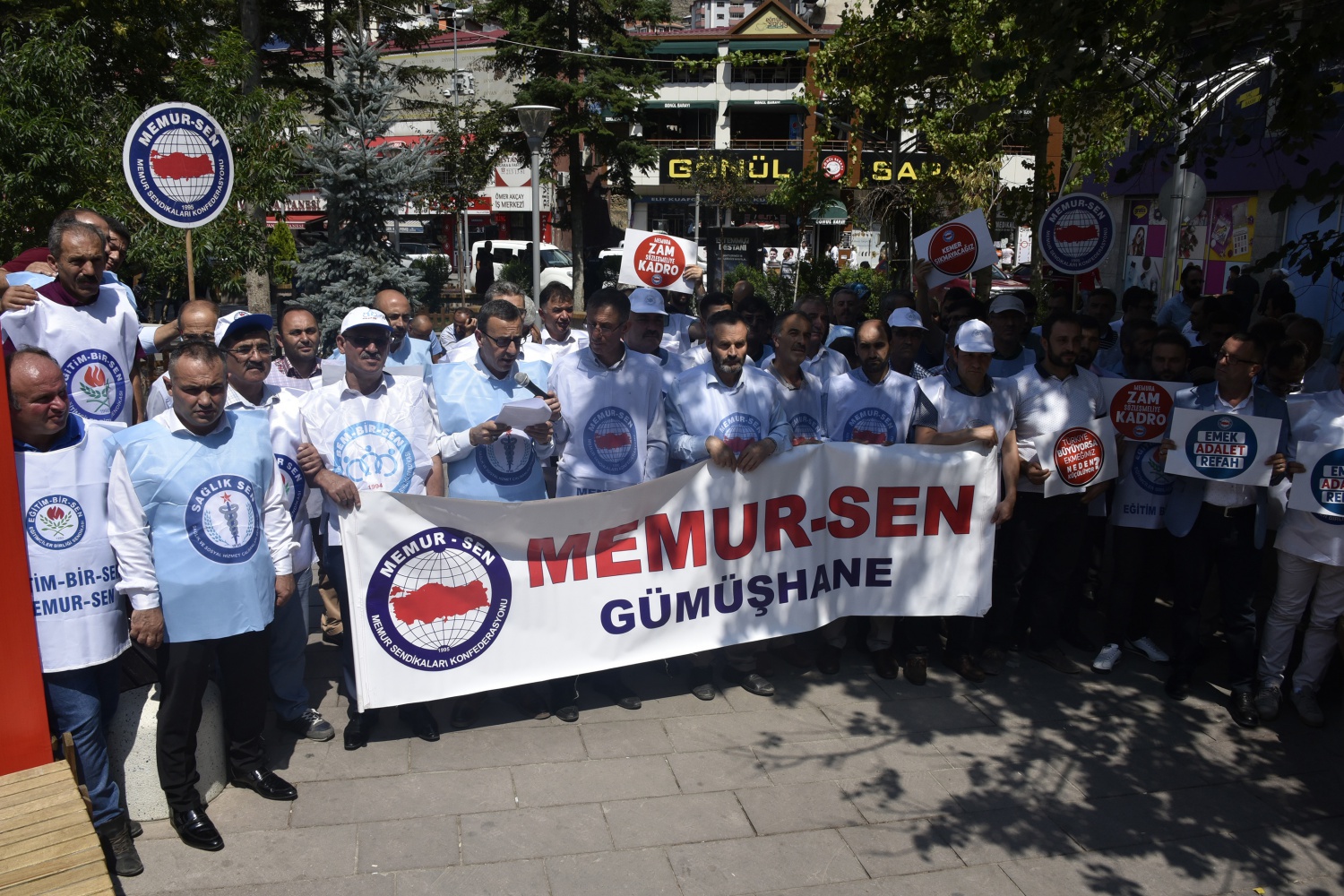 Gümüşhane Memur-Sen’den ‘Emeğe saygı, adalete davet’ açıklaması 13