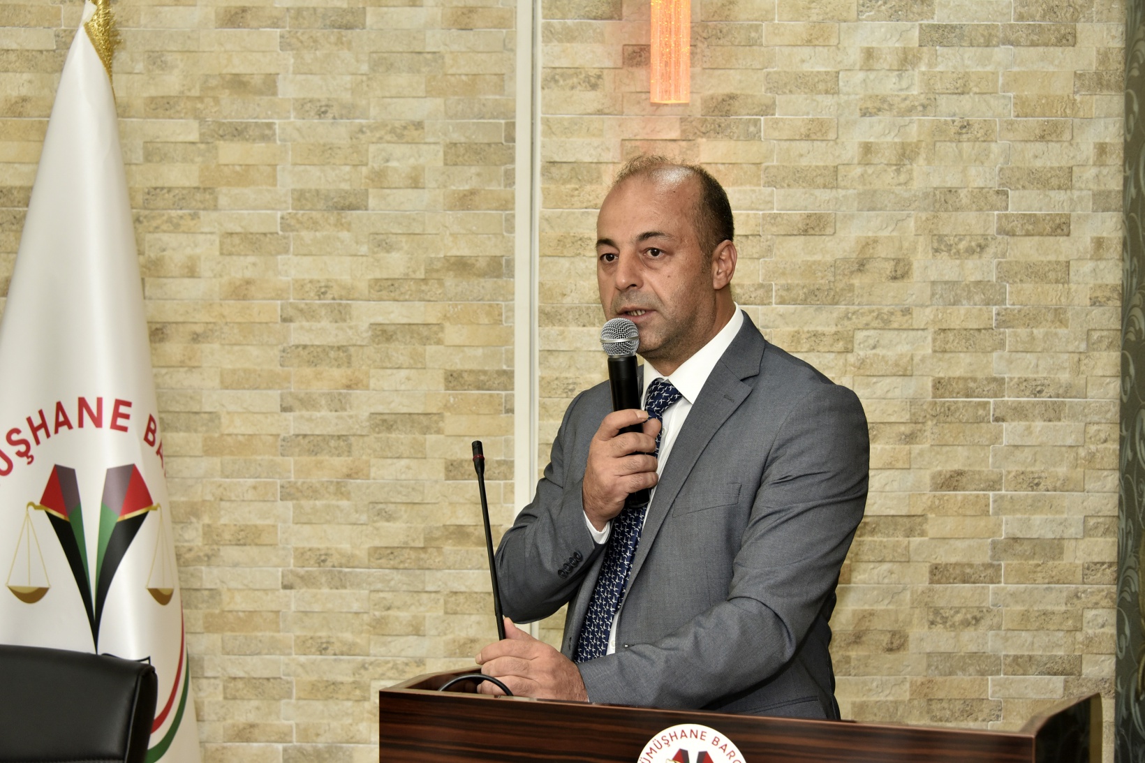 Baro Başkanı Metin Aslan güven tazeledi 12