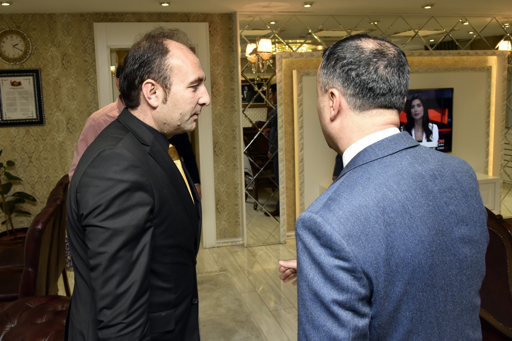 Vali Taşbilek duyarlı gençlere teşekkür etti 3