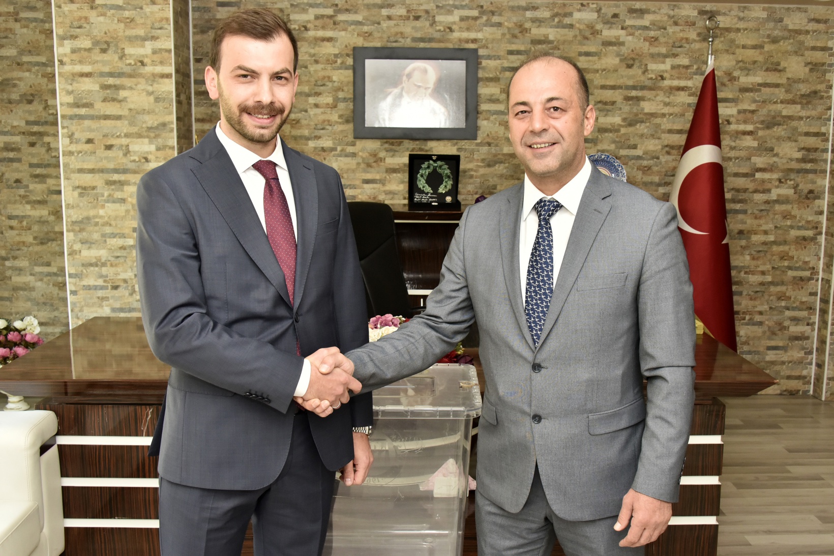 Baro Başkanı Metin Aslan güven tazeledi 23