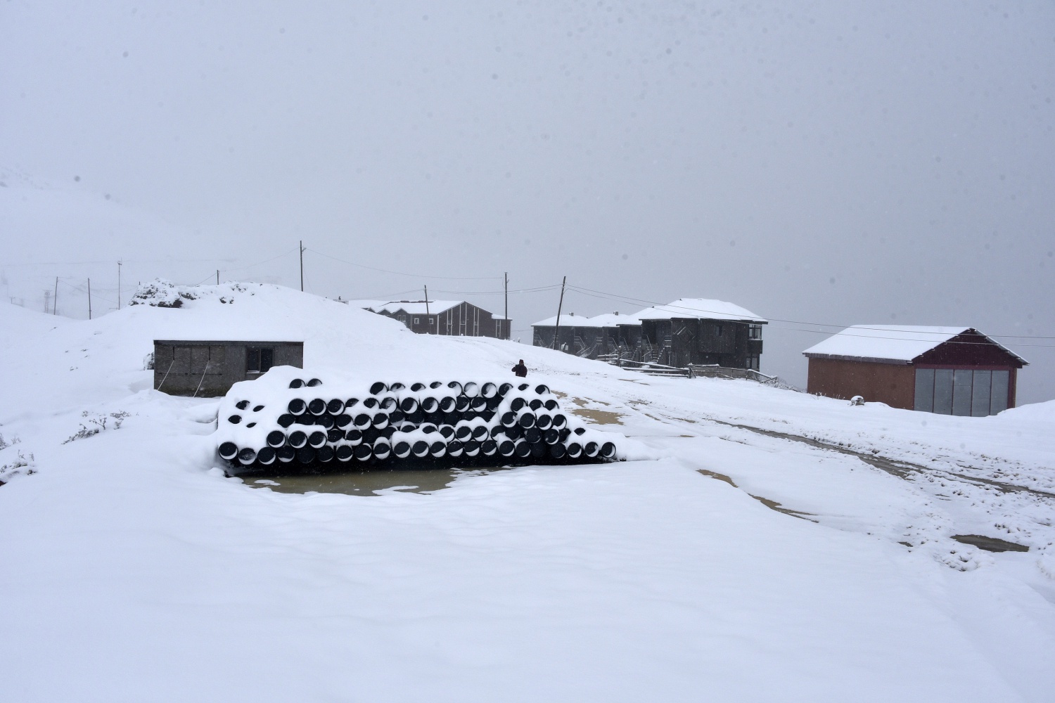 Kar var, pist var ama kayak yapılamıyor 11