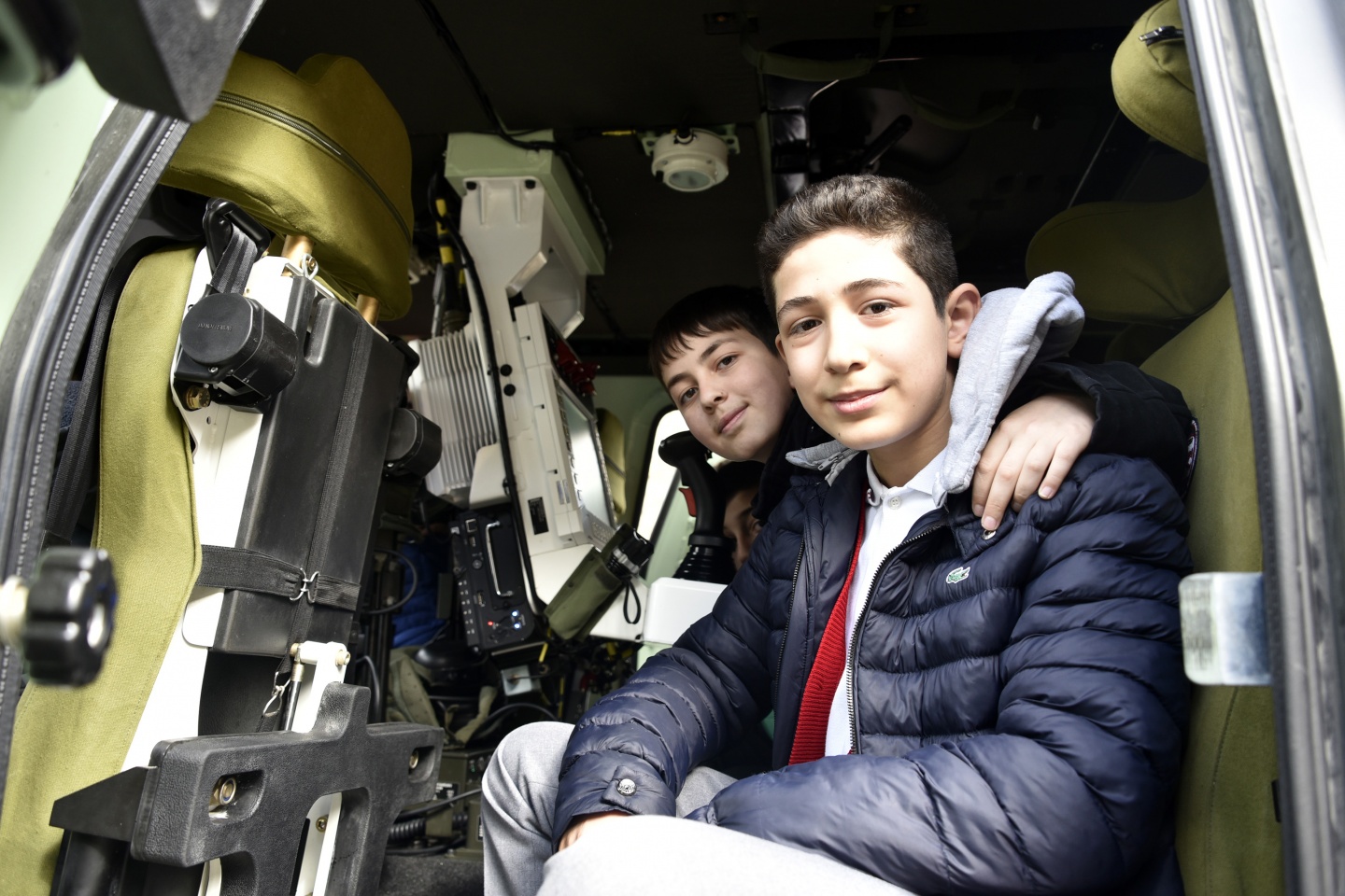 Asker ve polis abilerine mektup yazdılar, resim yaptılar 45