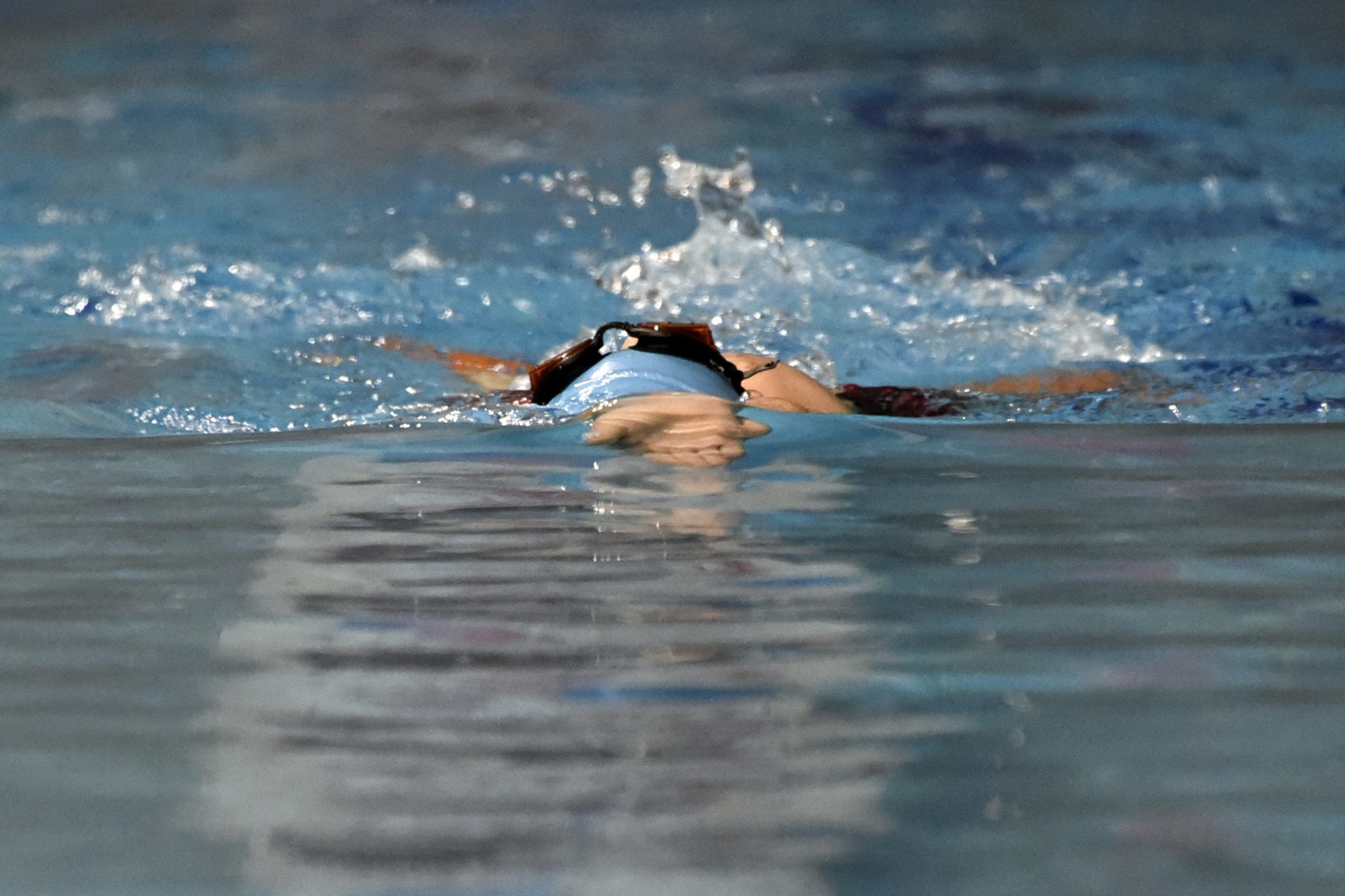 Yüzme ile ameliyattan kurtuldular 4
