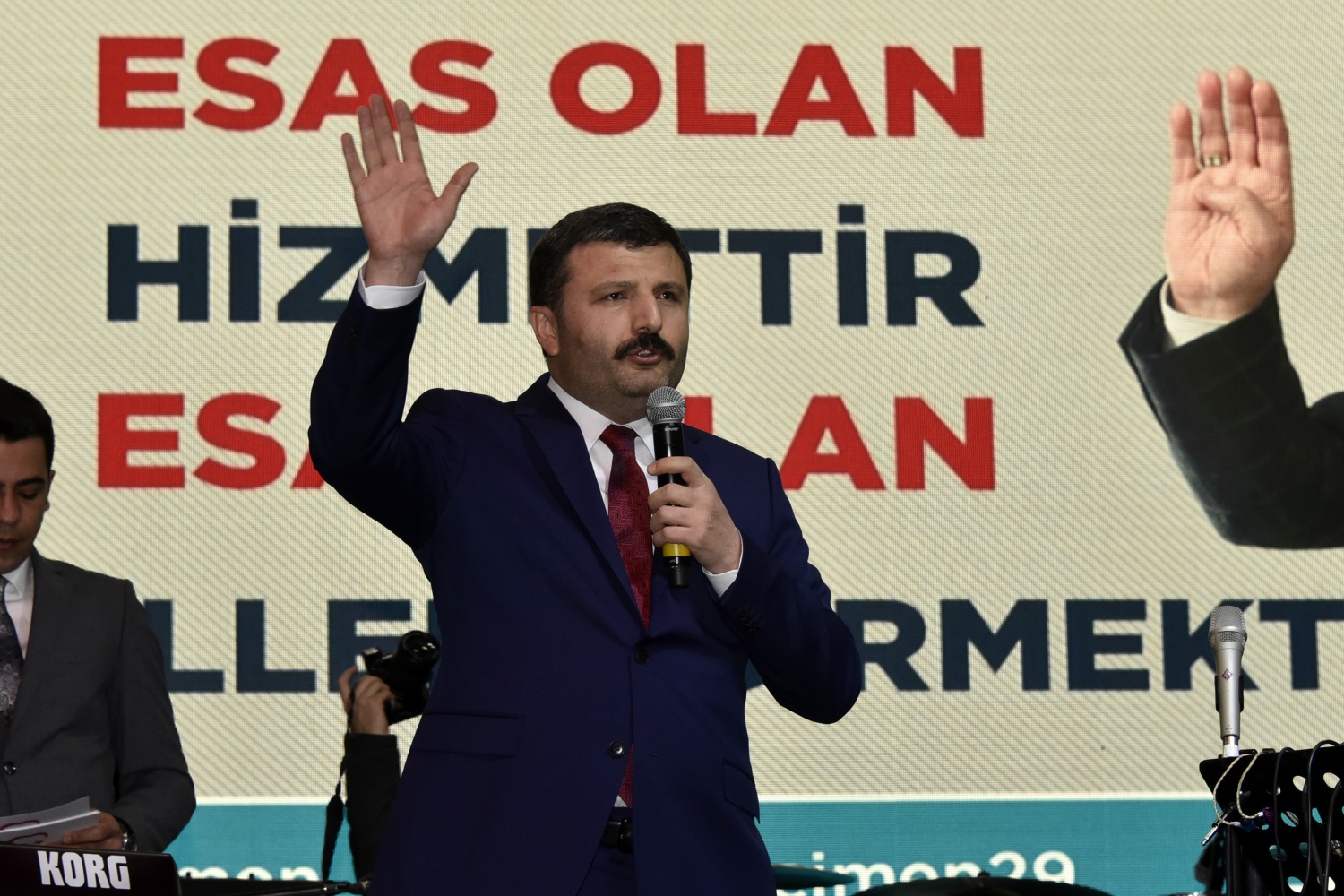 Uğur Işılak Gümüşhane’de sevenleriyle buluştu 2