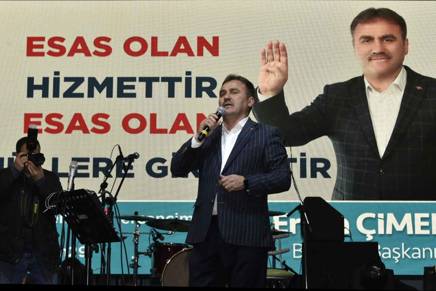 Uğur Işılak Gümüşhane’de sevenleriyle buluştu 6