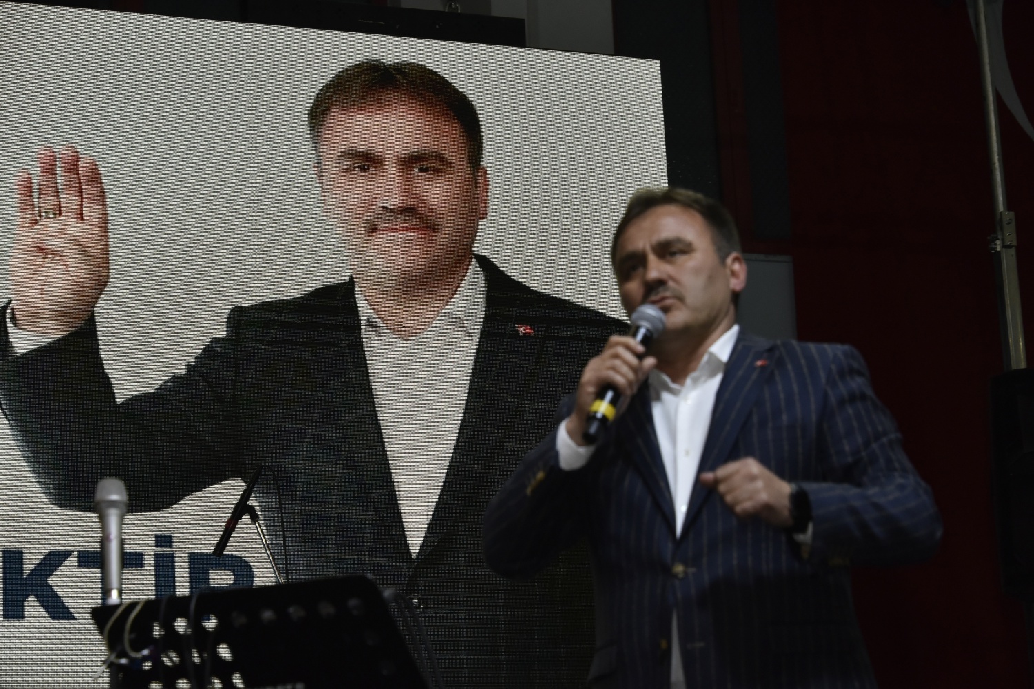 Uğur Işılak Gümüşhane’de sevenleriyle buluştu 31