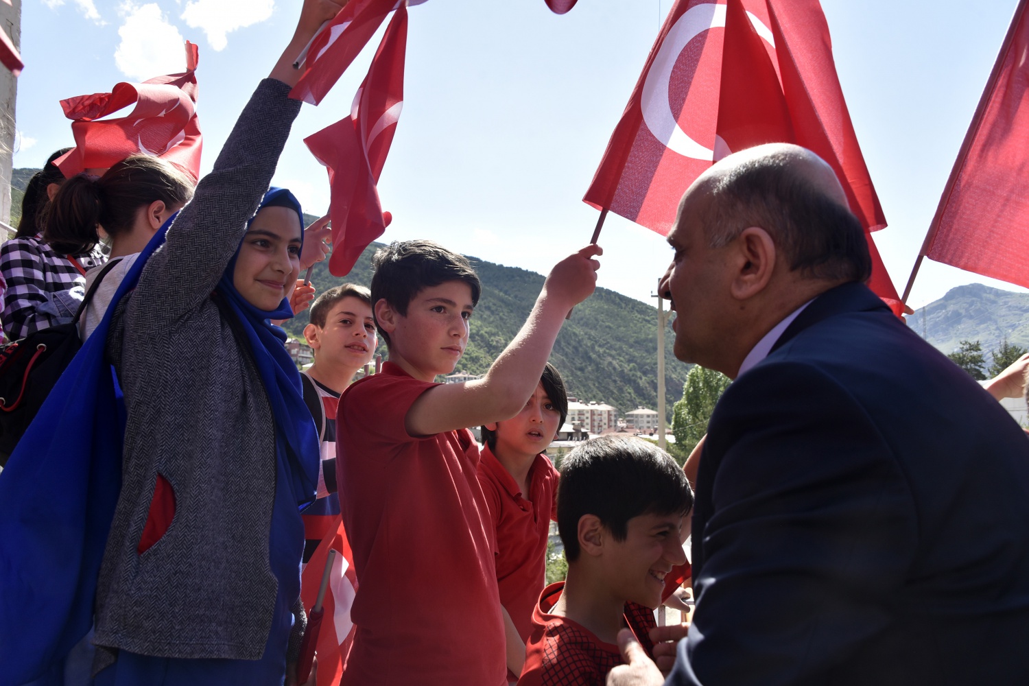 Başbakan Yardımcısı Fikri Işık Gümüşhane’de 48