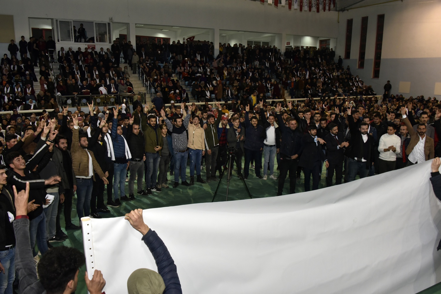 Uğur Işılak Gümüşhane’de sevenleriyle buluştu 11