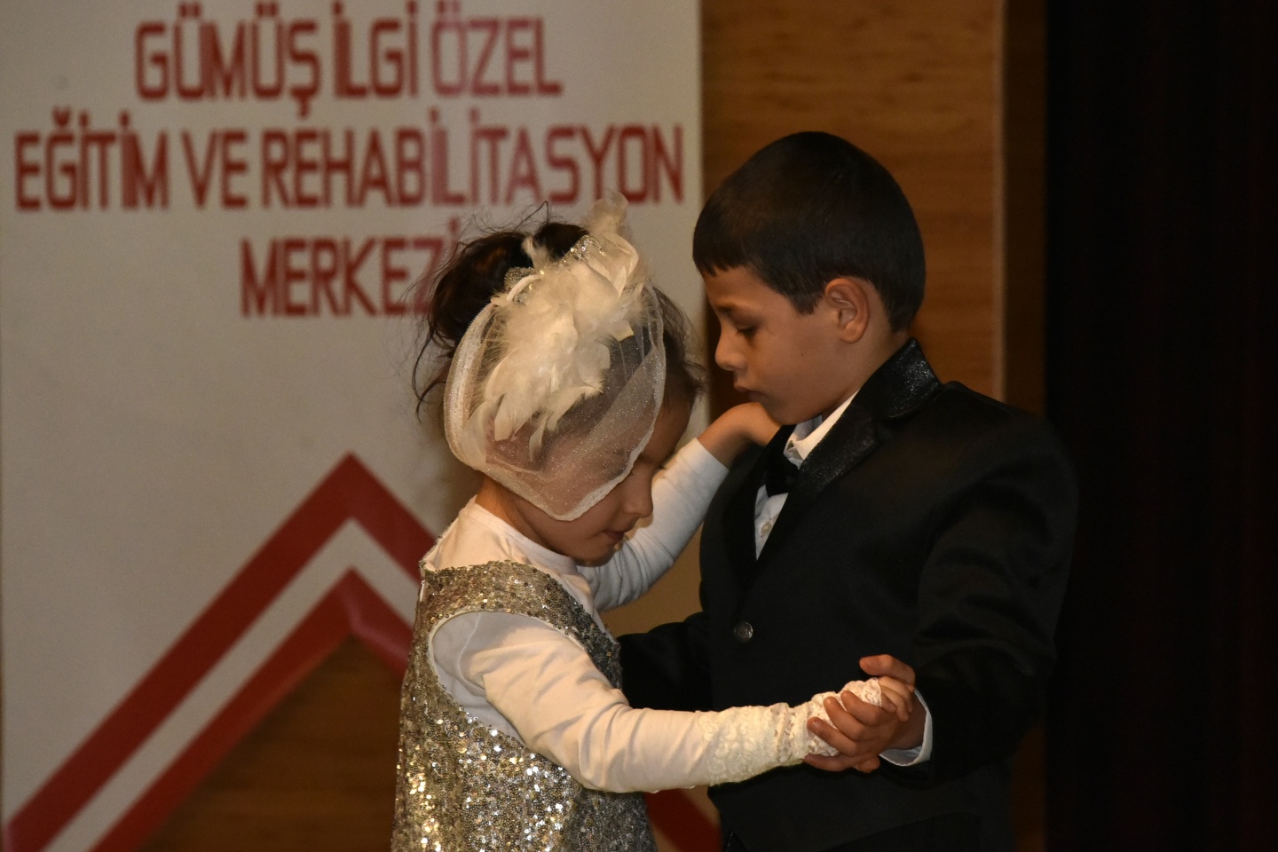 Gümüşhane’de özel öğrencilerden çok özel gösteri 20