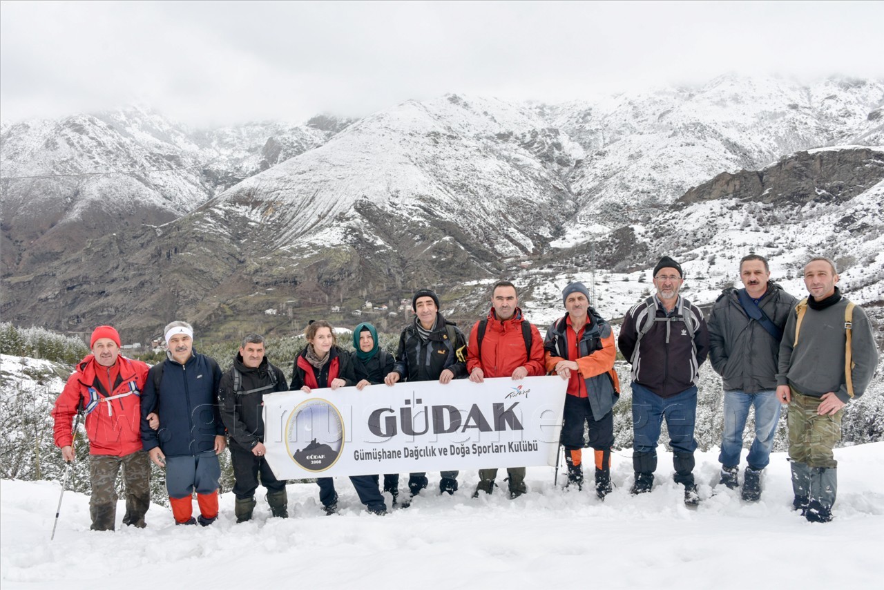 Kadınlar günü için zorlu yürüyüş 46