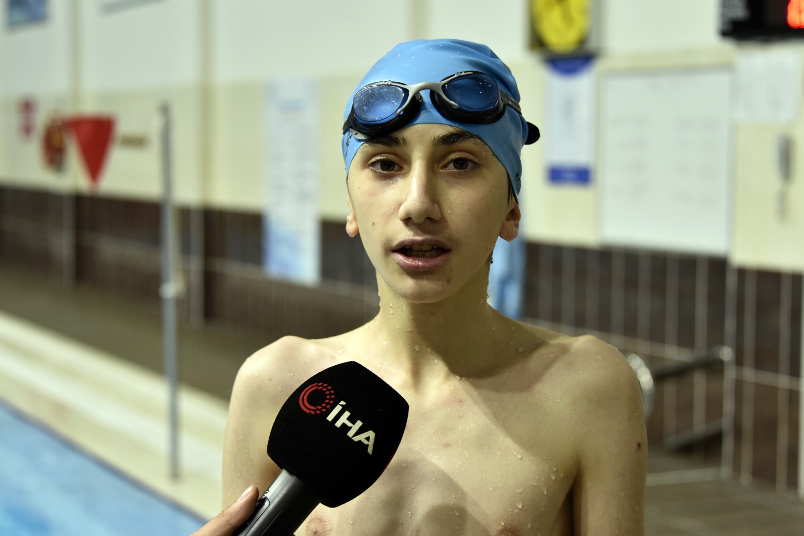 Yüzme ile ameliyattan kurtuldular 7