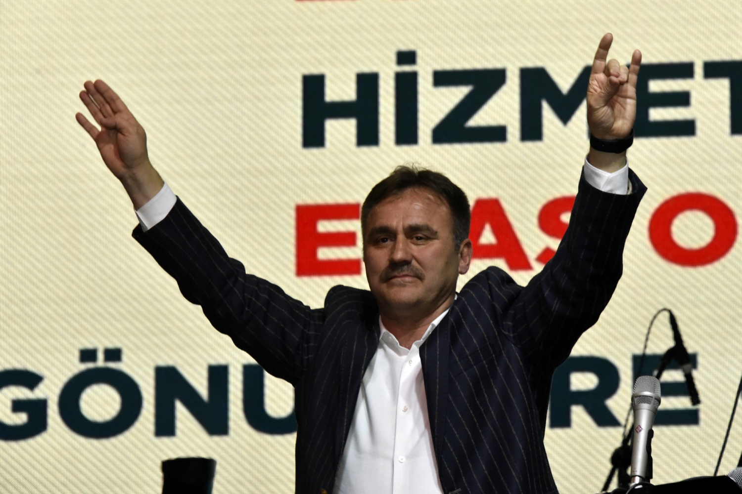 Uğur Işılak Gümüşhane’de sevenleriyle buluştu 19