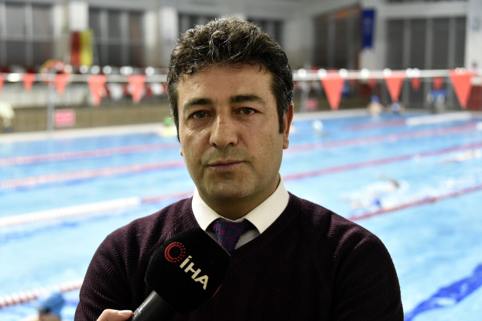 Yüzme ile ameliyattan kurtuldular 8