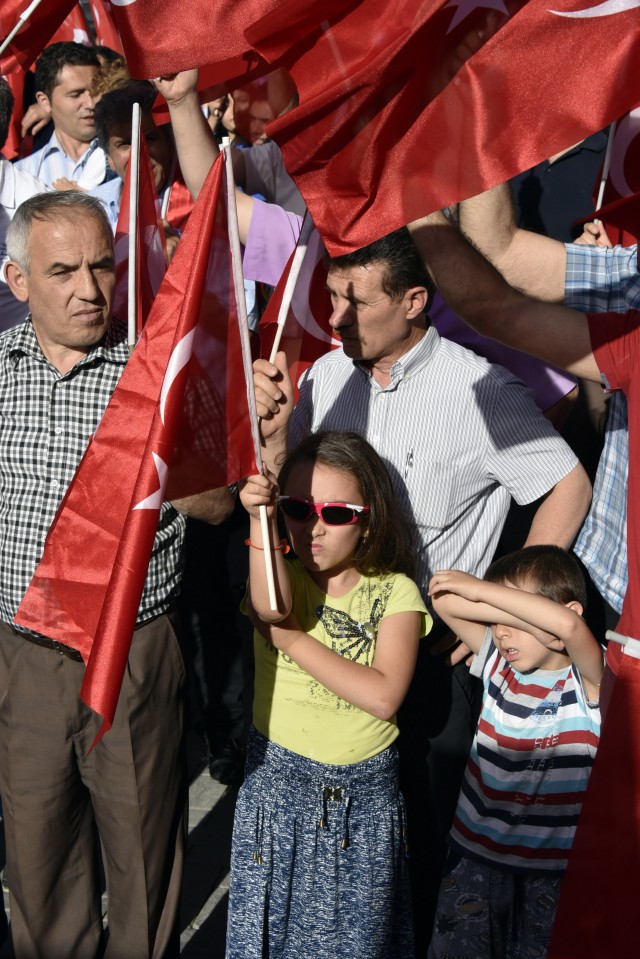 Gümüşhane’de sağlık ve sosyal hizmet çalışanlarından darbe tepkisi 3