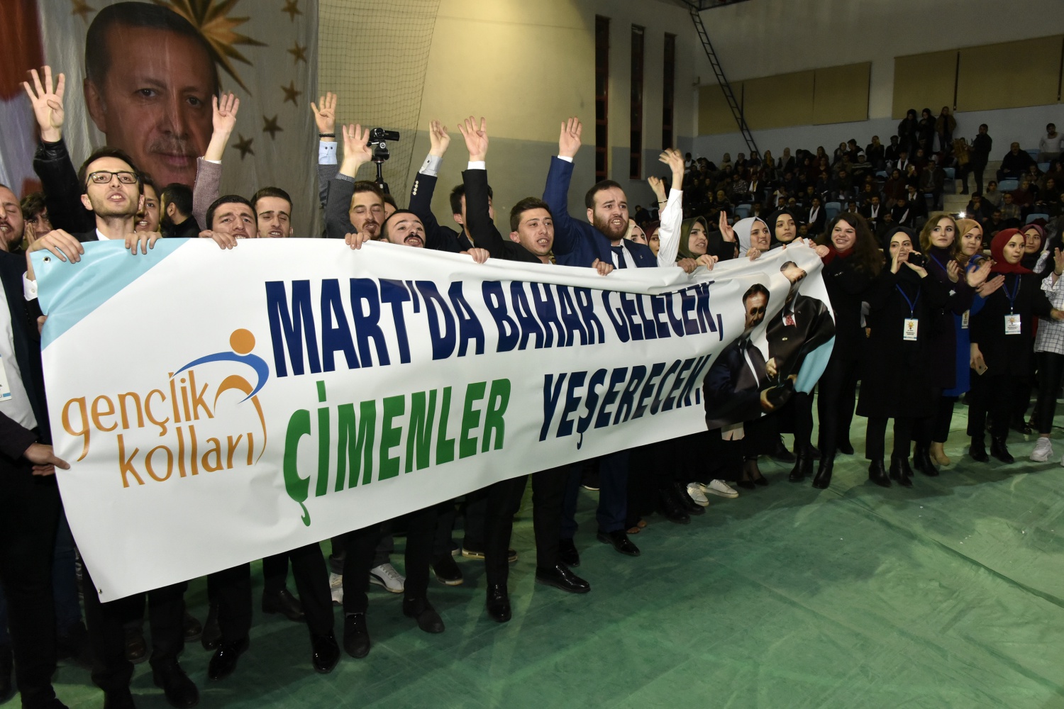 Uğur Işılak Gümüşhane’de sevenleriyle buluştu 17