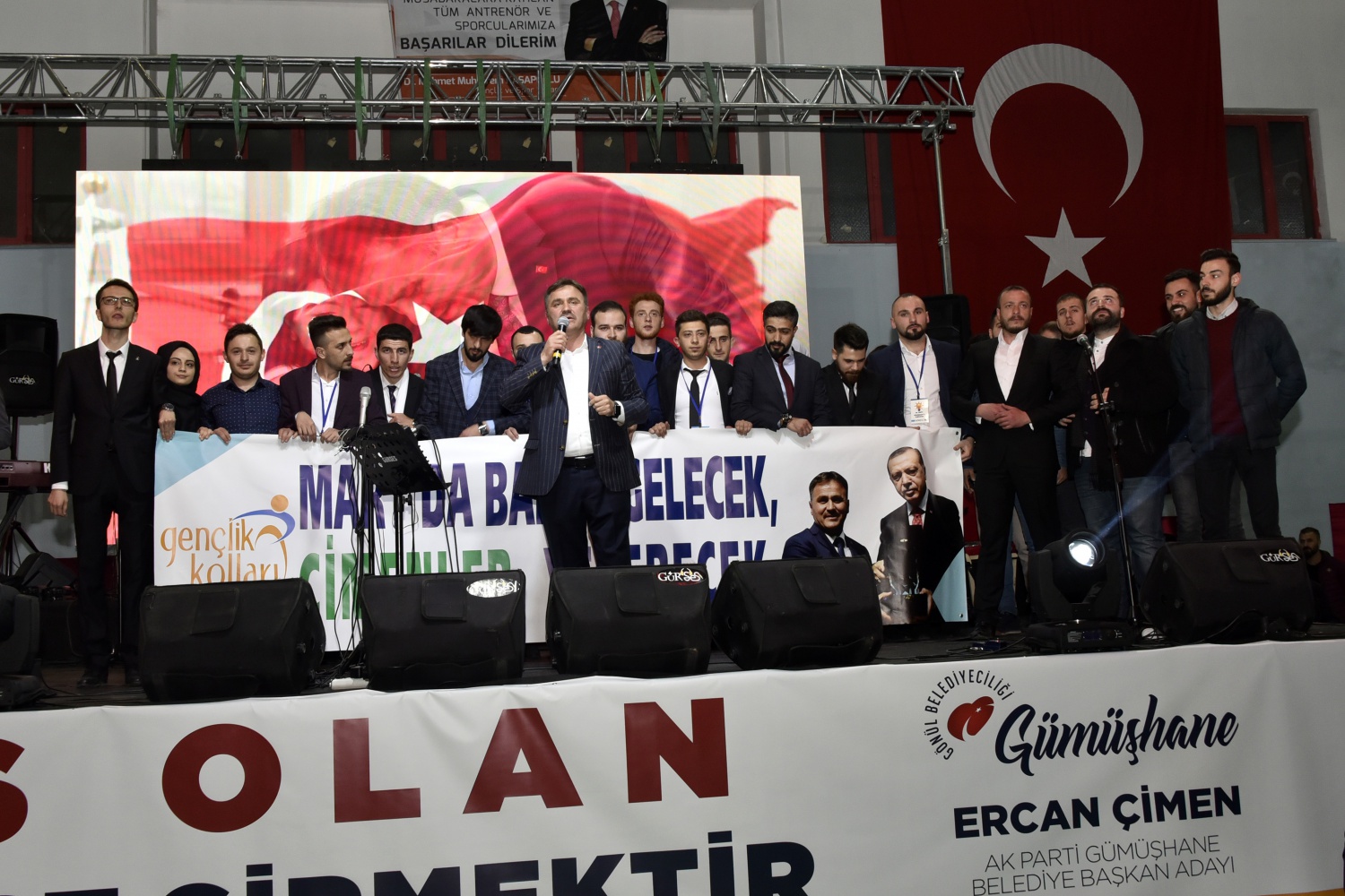 Uğur Işılak Gümüşhane’de sevenleriyle buluştu 18