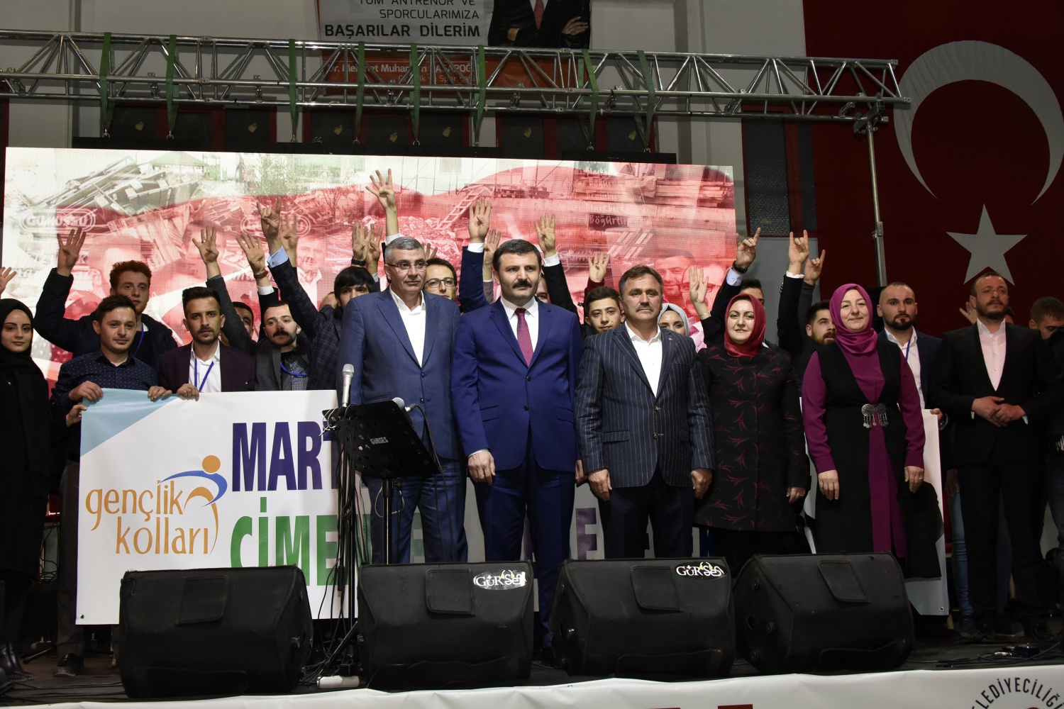 Uğur Işılak Gümüşhane’de sevenleriyle buluştu 21