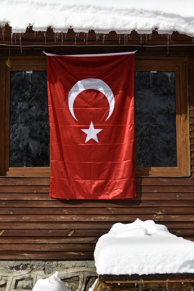 Limni Gölü beyaz cenneti andırıyor 3