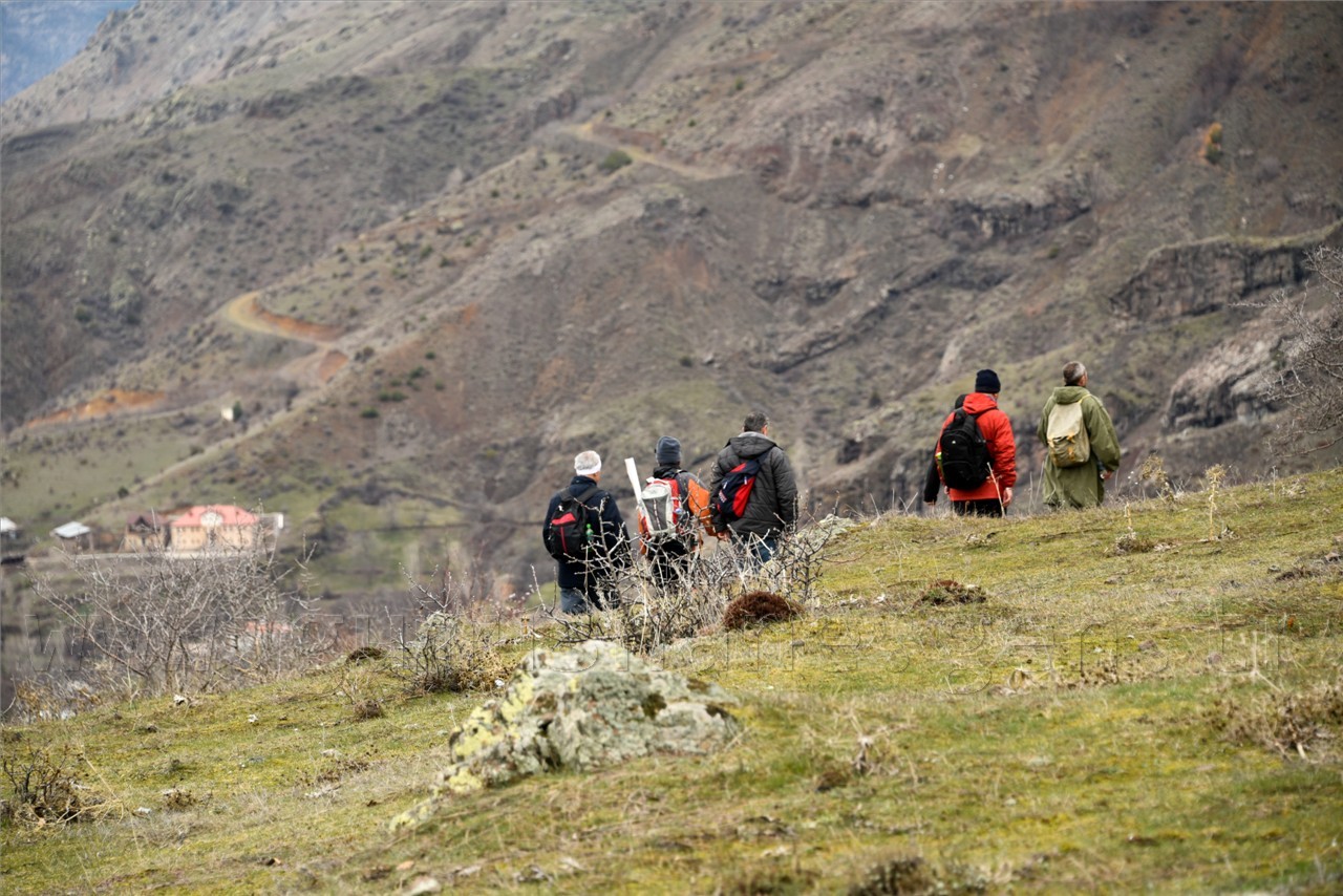 Kadınlar günü için zorlu yürüyüş 63