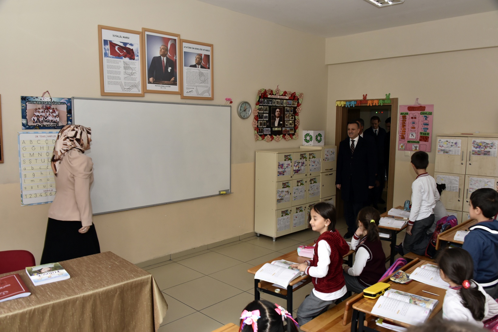 Vali Taşbilek’ten minik öğrencilere 'Ensar' teşekkürü 1