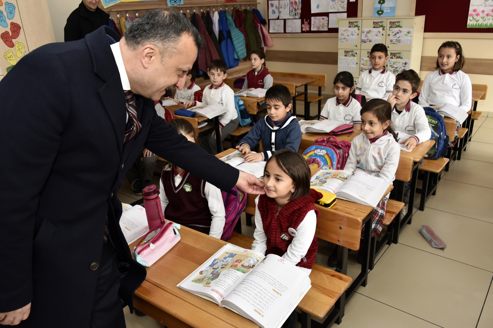 Vali Taşbilek’ten minik öğrencilere 'Ensar' teşekkürü 13