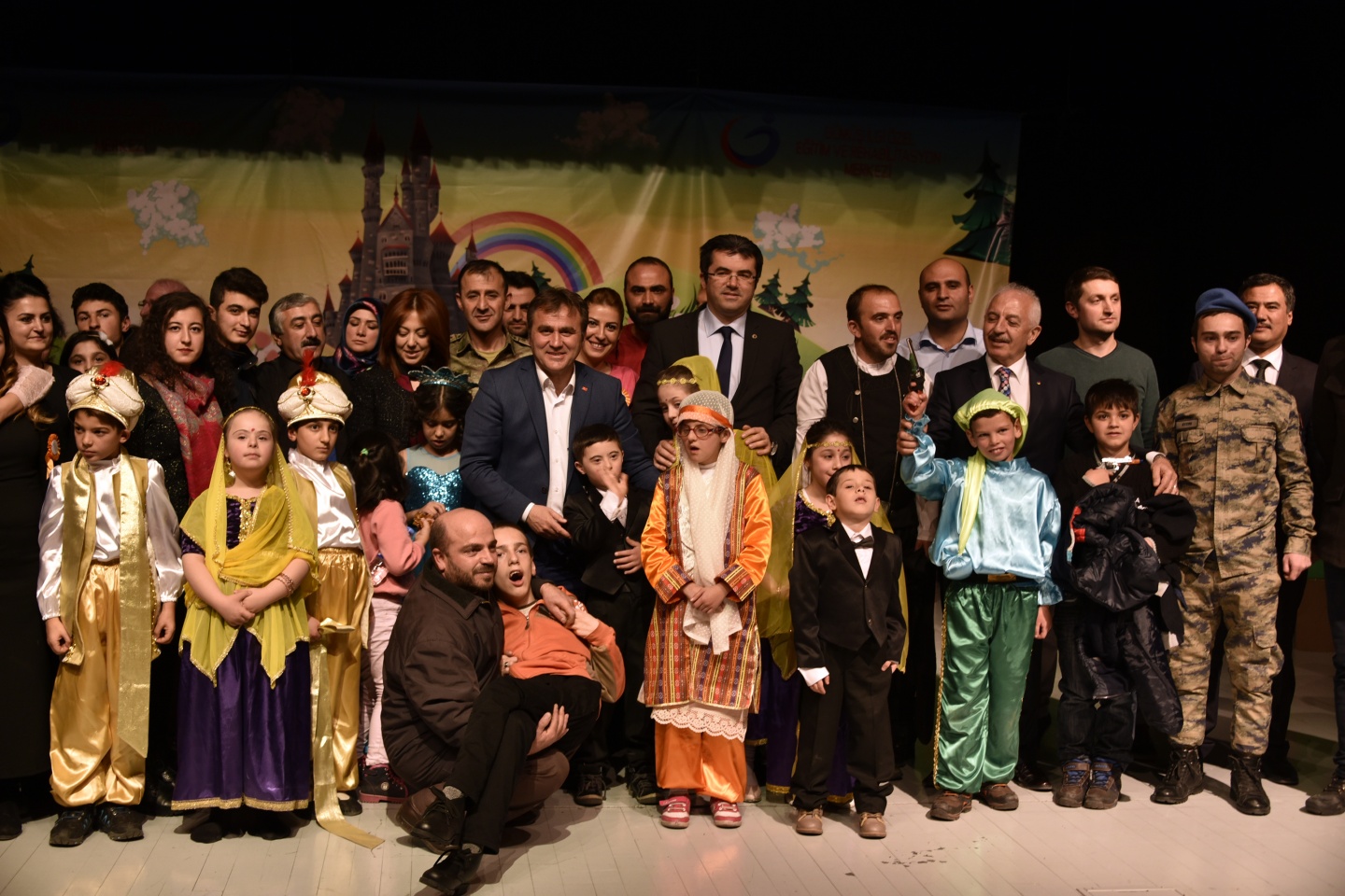 Gümüşhane’de özel öğrencilerden çok özel gösteri 34