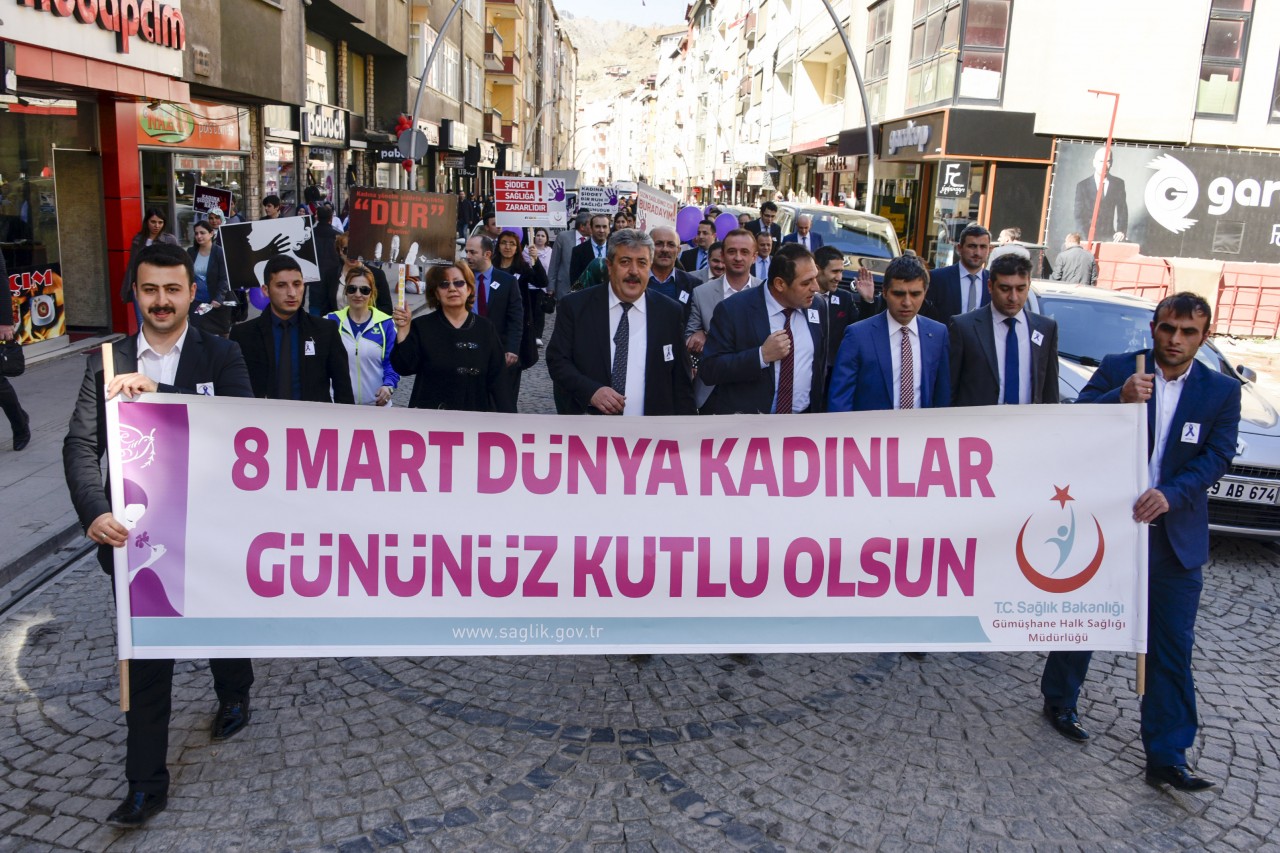 Gümüşhane’de Kadına Şiddete Hayır Yürüyüşü Düzenlendi 4