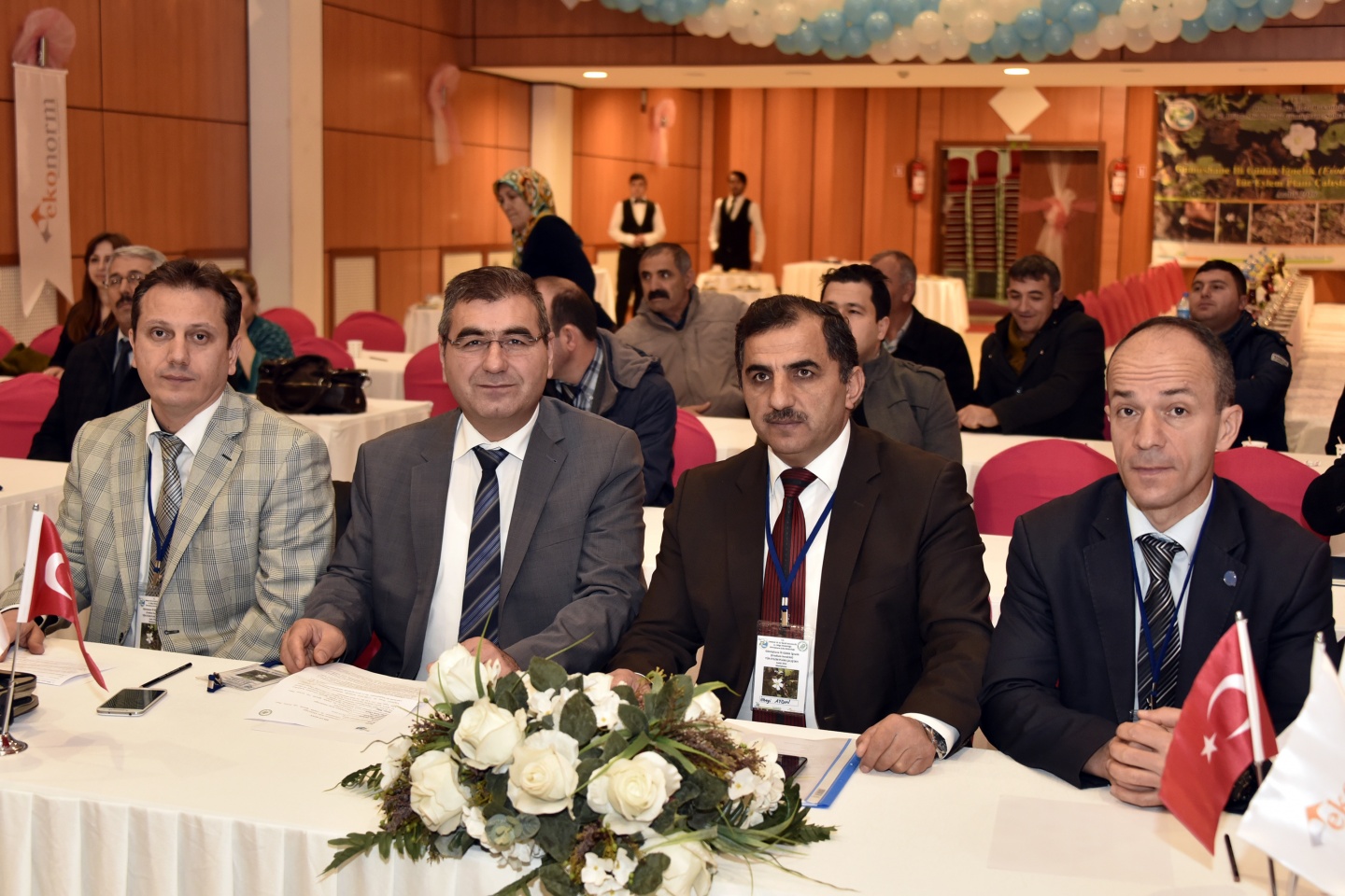 Bu bitkiden Türkiye'de sadece Gümüşhane'de ve Uzungöl'de var 6