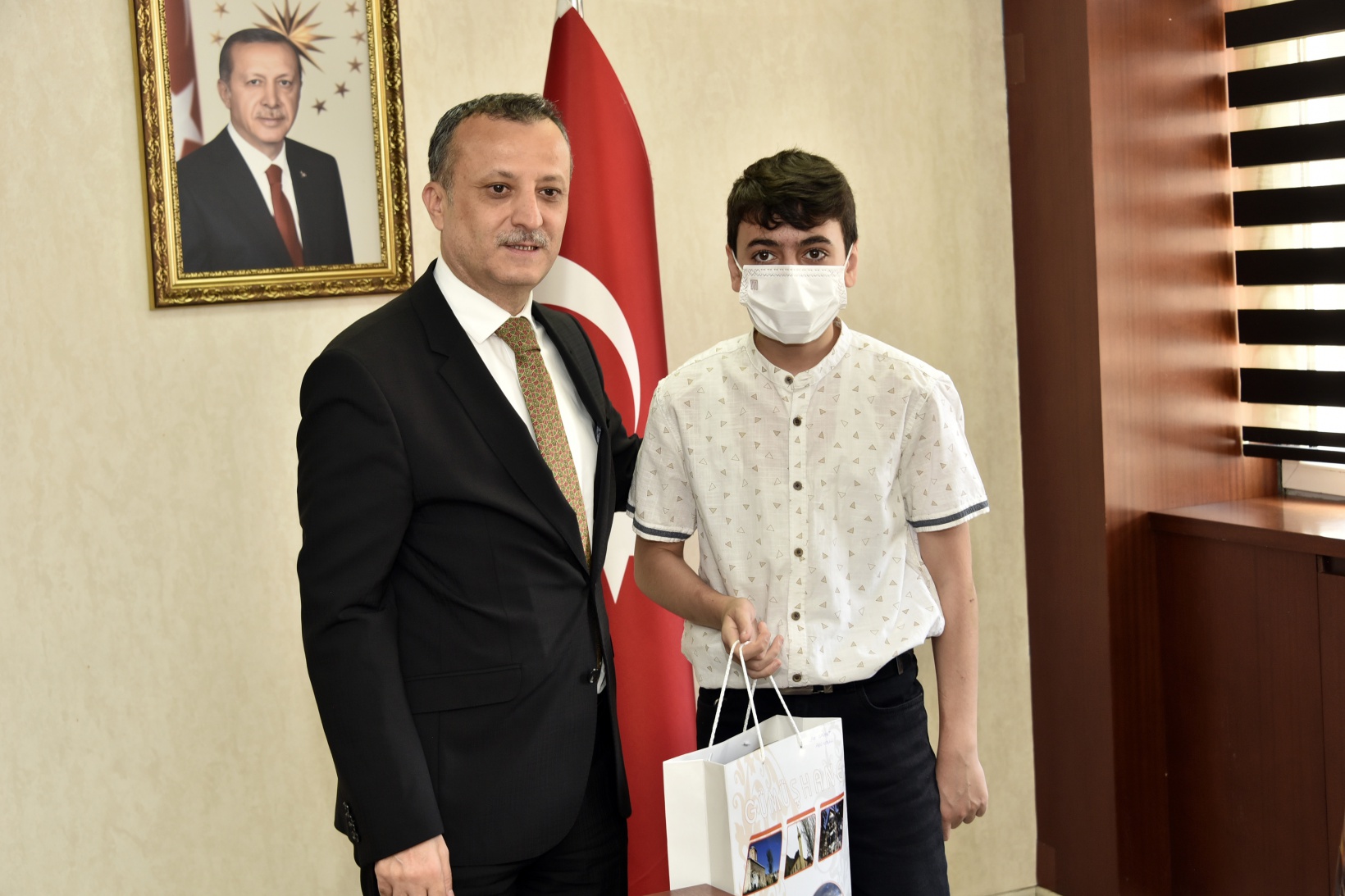 Gümüşhane’de LGS’nin başarılı öğrencileri ödüllendirildi 9